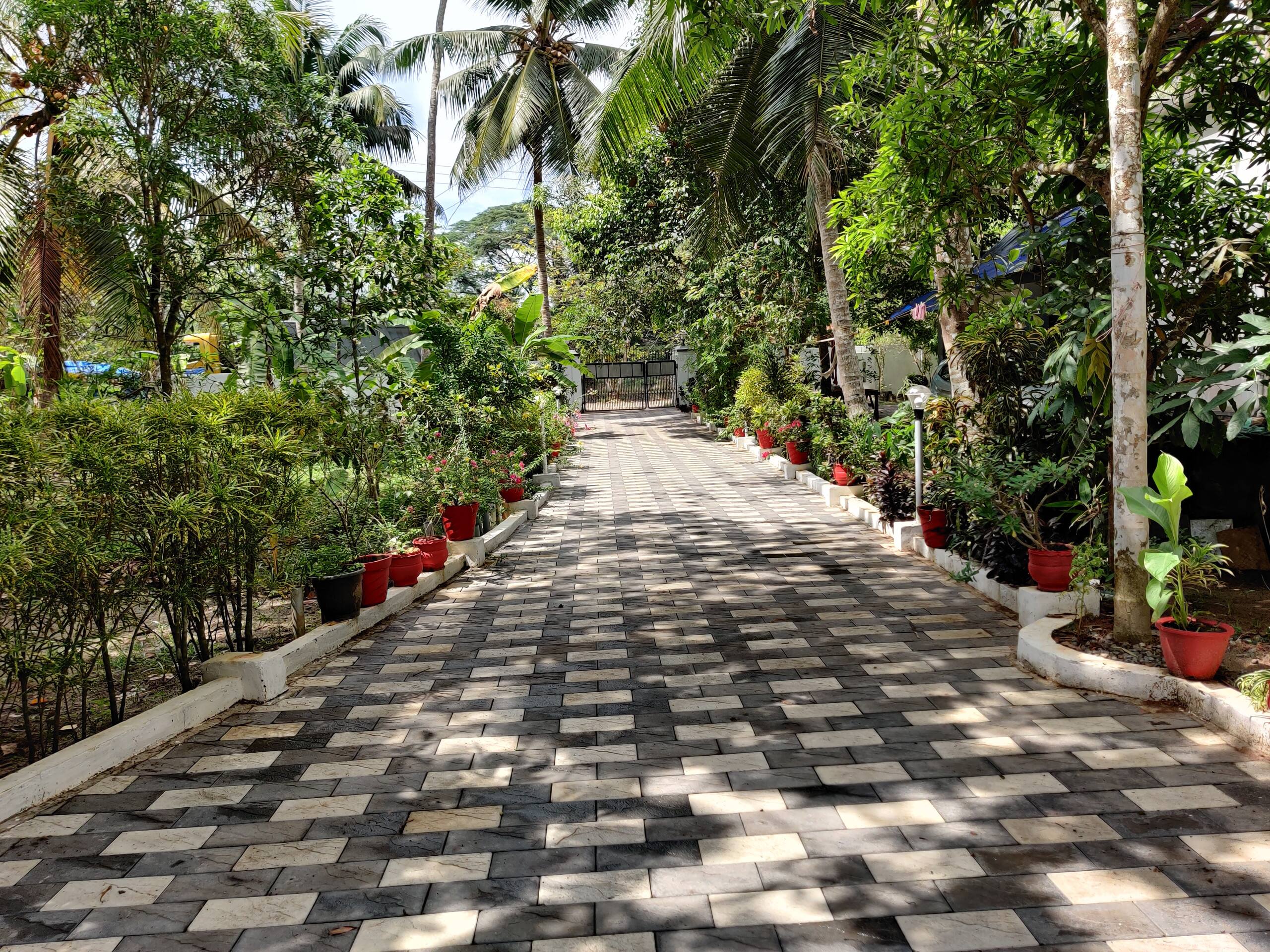 Anandam Stays - Premium 3 BHK plush home-stay! 24
