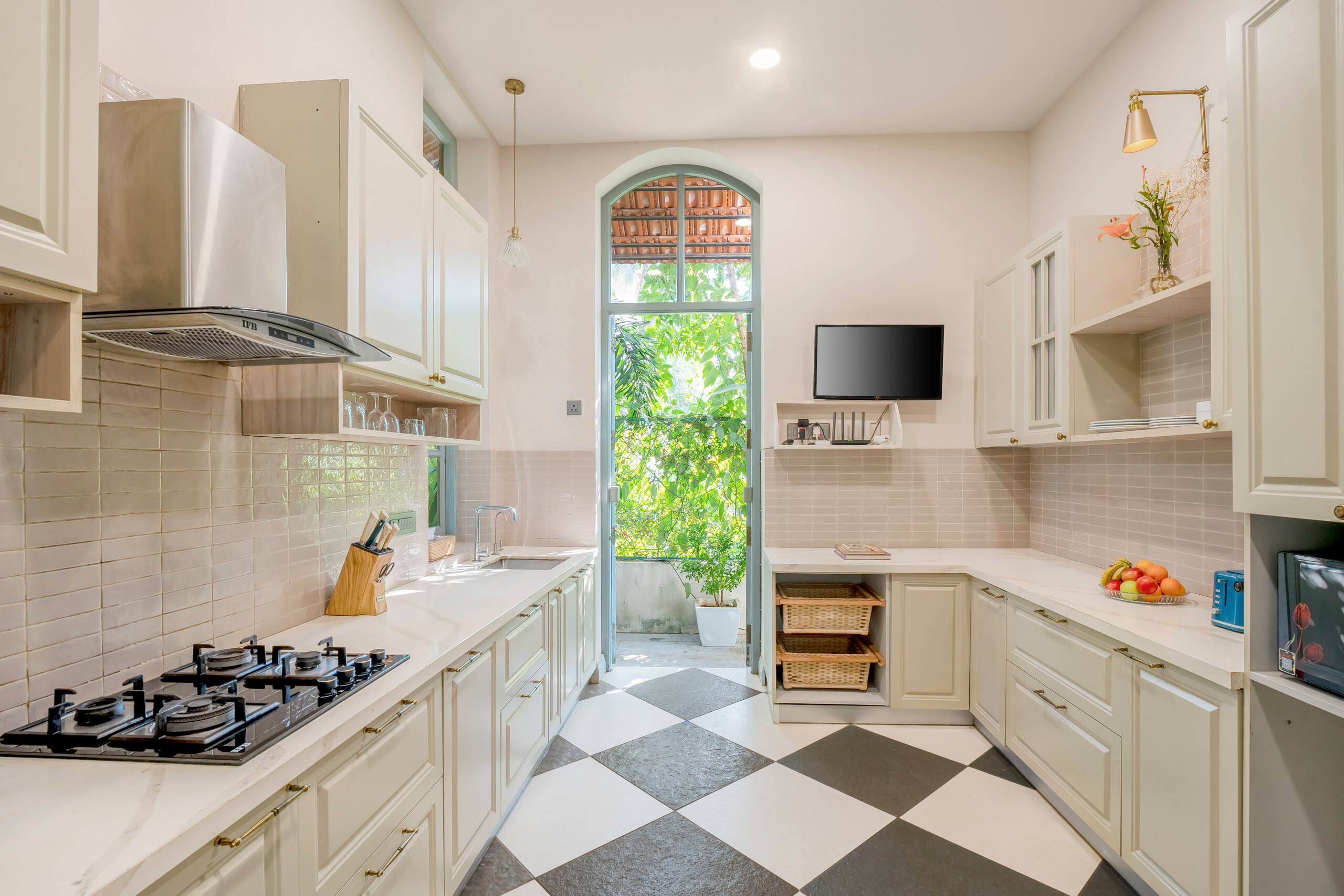 Lindsay Manor | Casa Malaga-Pool | Designer Villa 13