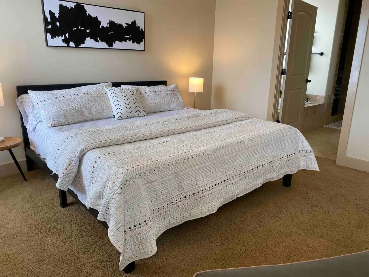 ✦PET FRIENDLY✦SPACIOUS✦Home Away From Home 6