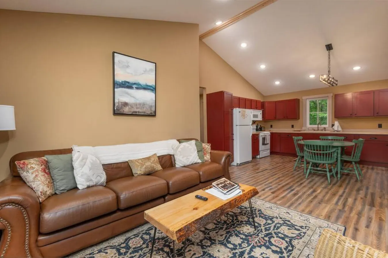 Meadows - Pine City/River/kayaks/dogs/firepit/screen porch 9