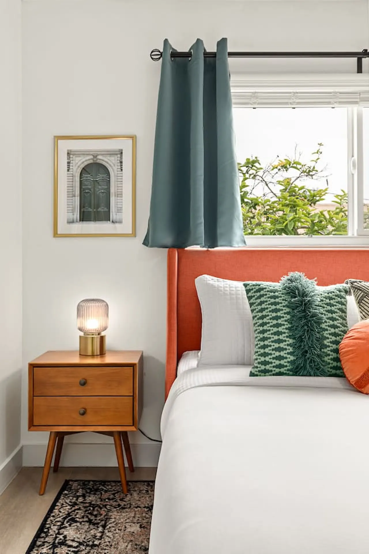 East Village Arts District, King Suite w/ Sofa Bed — photo 2