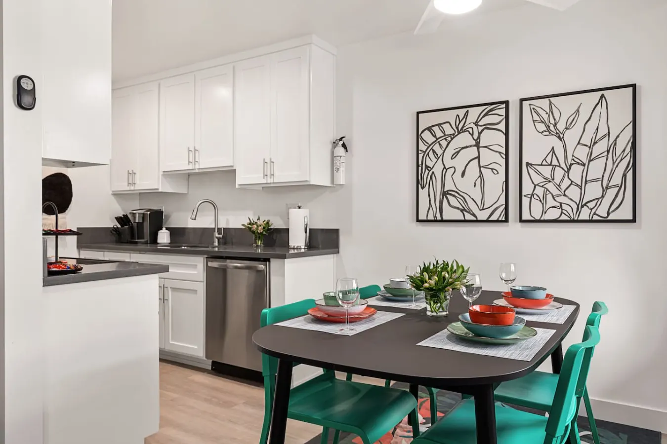 East Village Arts District, King Suite w/ Sofa Bed — photo 4