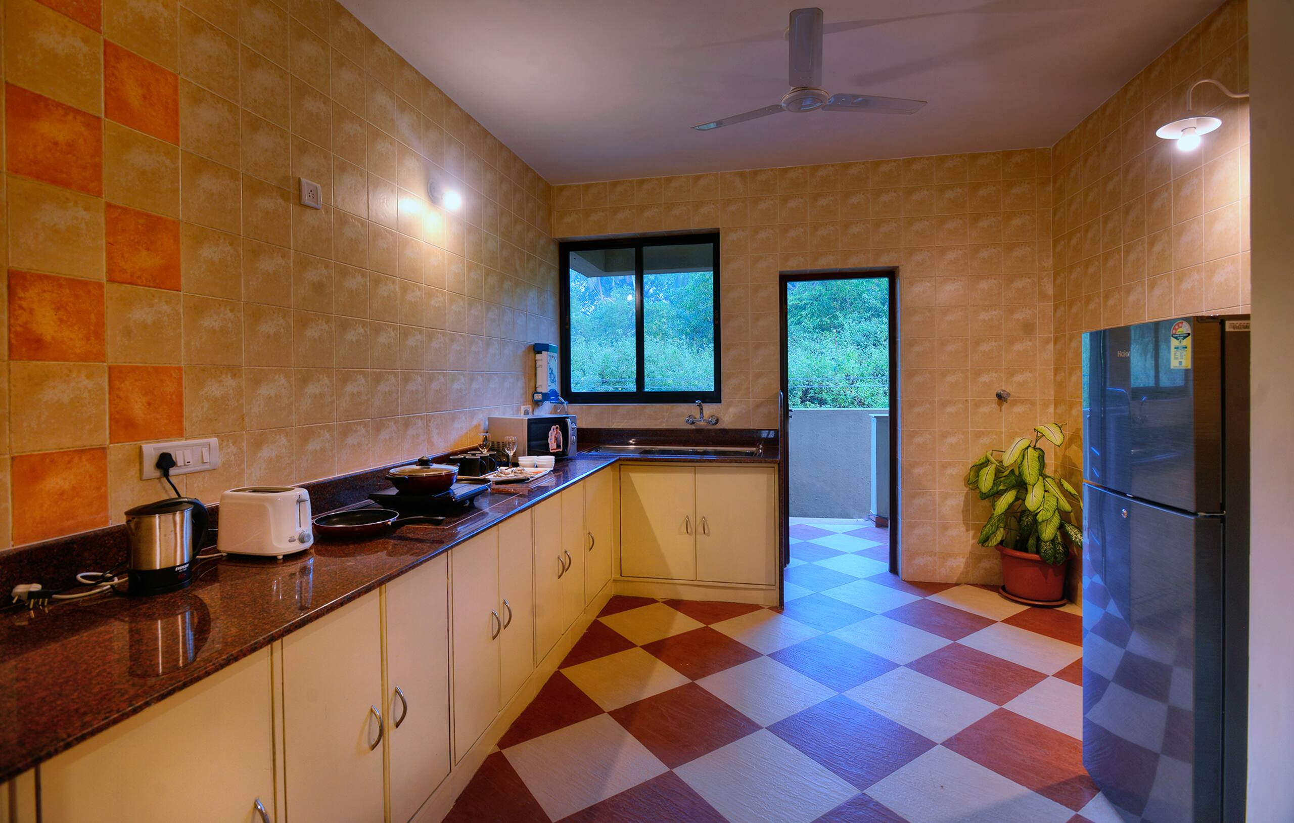 Treehouse Blue villa 5 Cook, Brkfast, Pool & Wifi 10