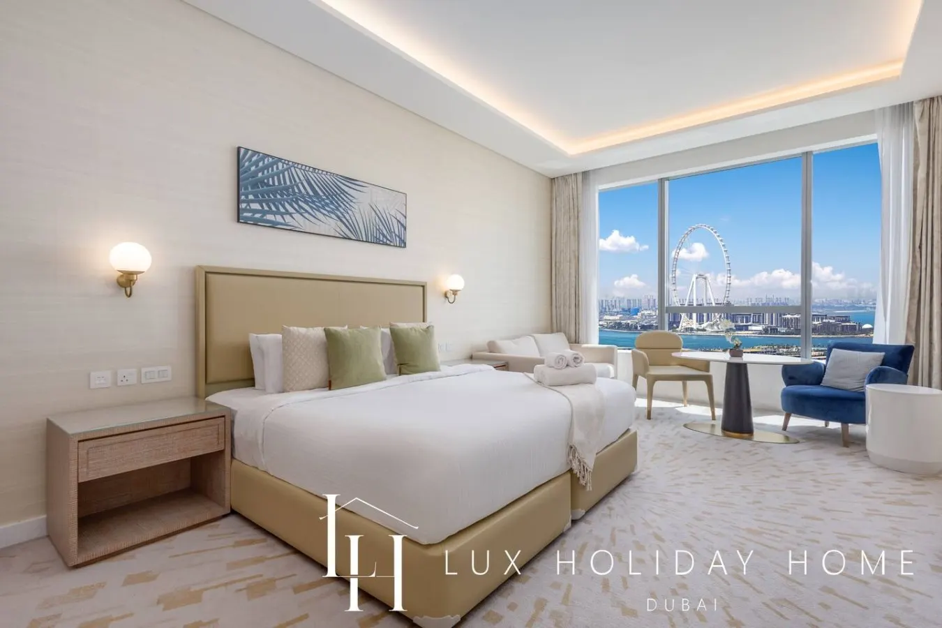 LUX | Iconic Views at The Palm Tower Studio 6 — photo 2