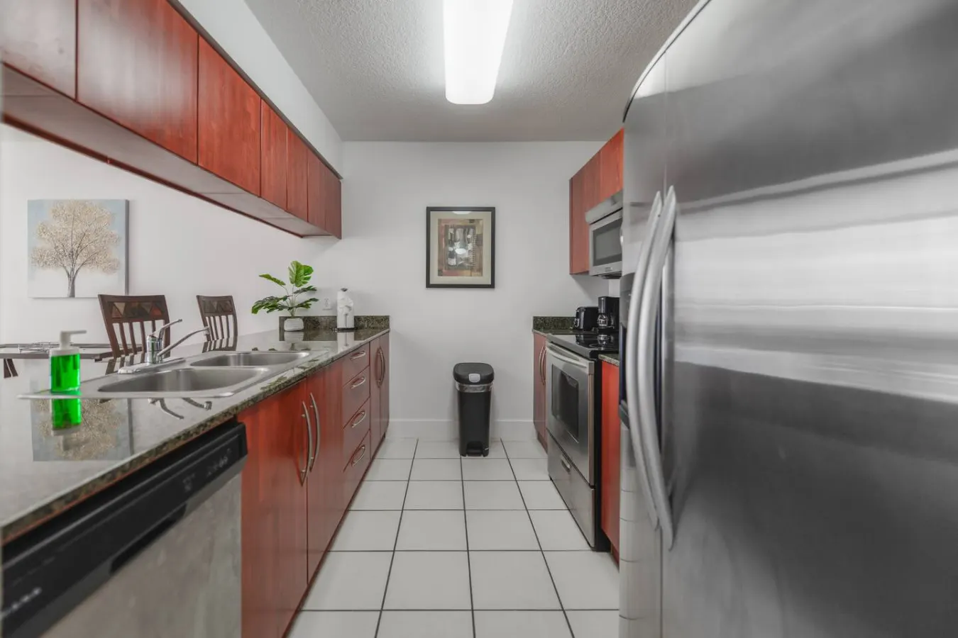 Great Apt in Brickell Condo + Balcony/Free Parking 8