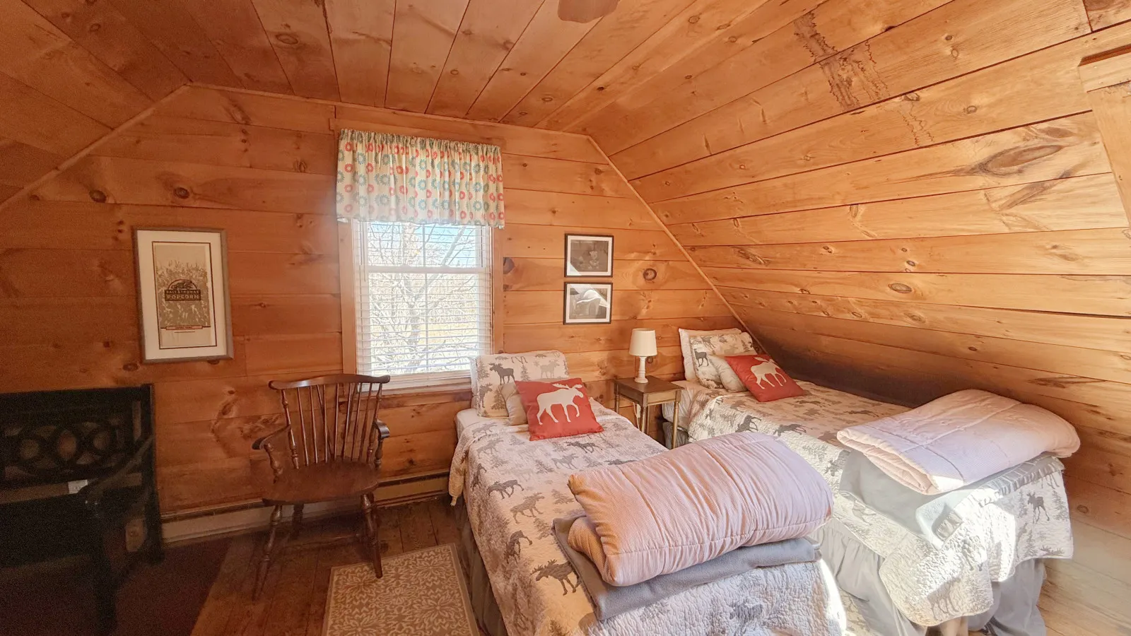 The Pritham House Pet-Friendly, Public Beach & Dining 9
