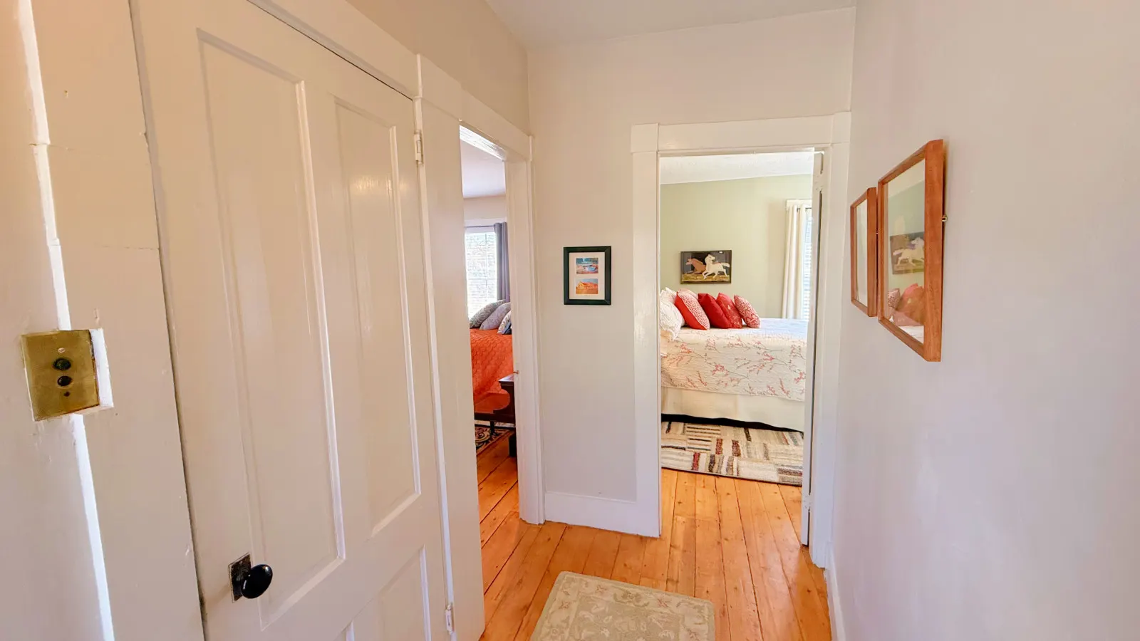 The Pritham House Pet-Friendly, Public Beach & Dining 8