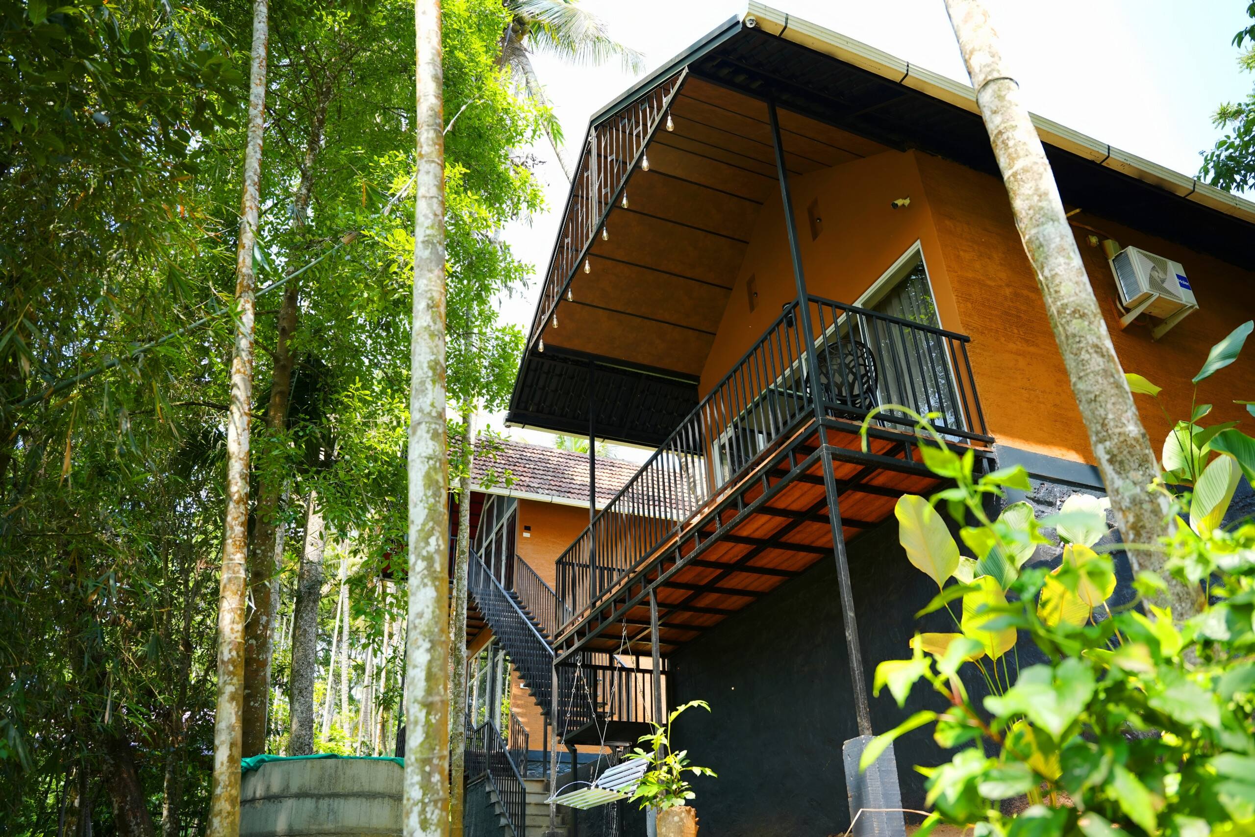 Individual Villa with Balcony - The Bliss 21