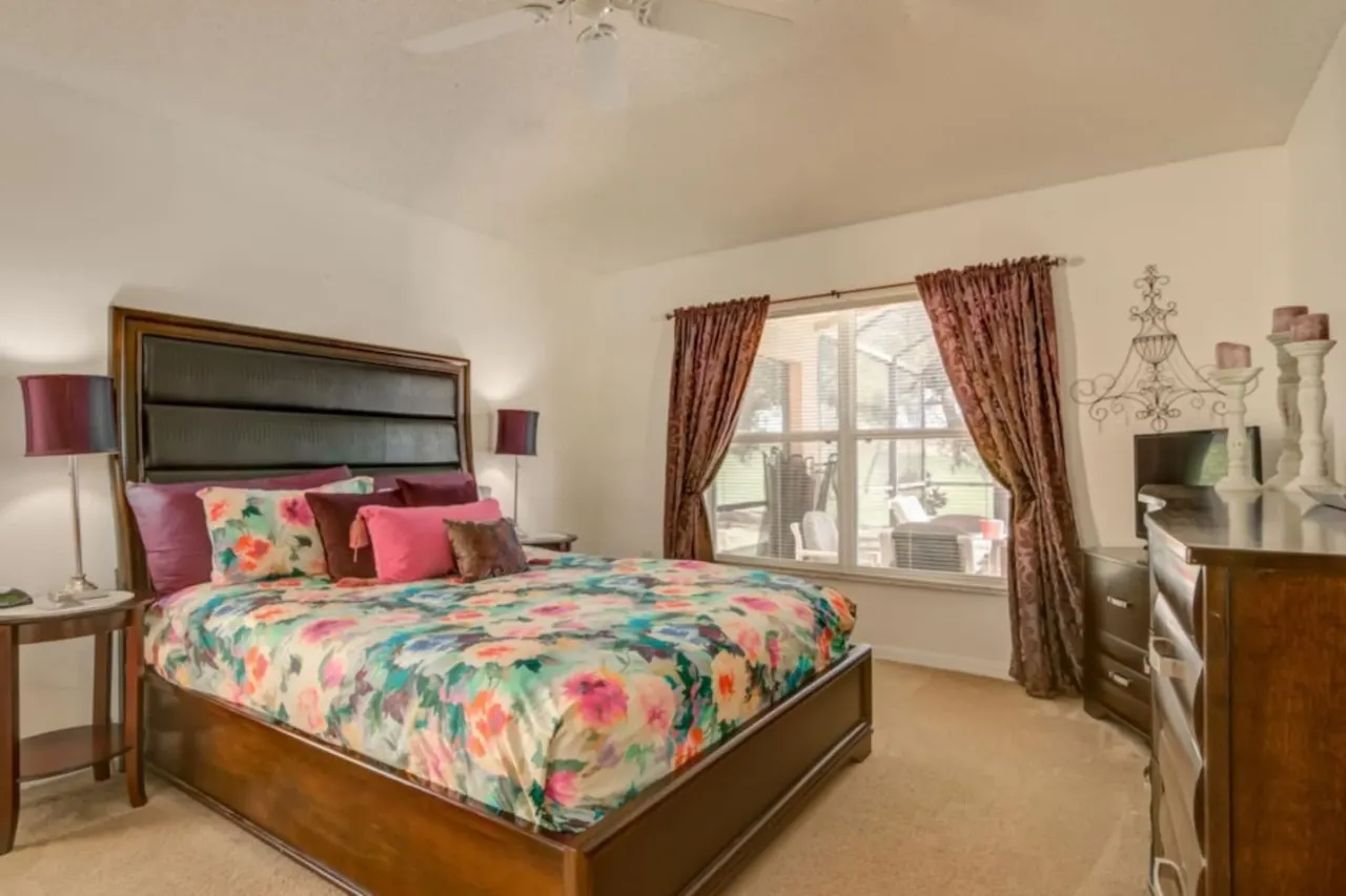 Spacious 4-Bedroom Villa with Private Pool in Southern Dunes Golf & Country Club 11