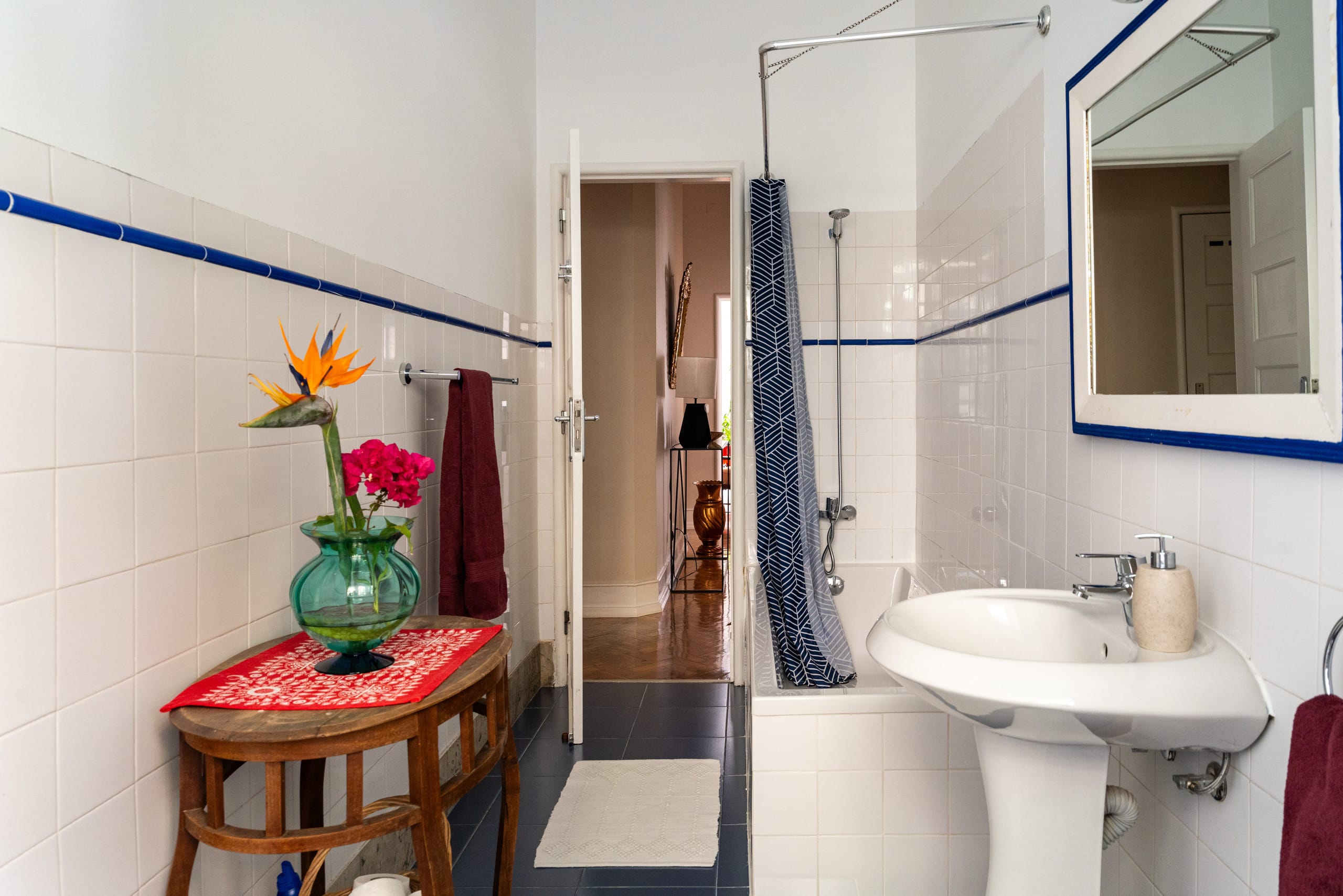 Spacious 3br w/ patio & rooftop 26