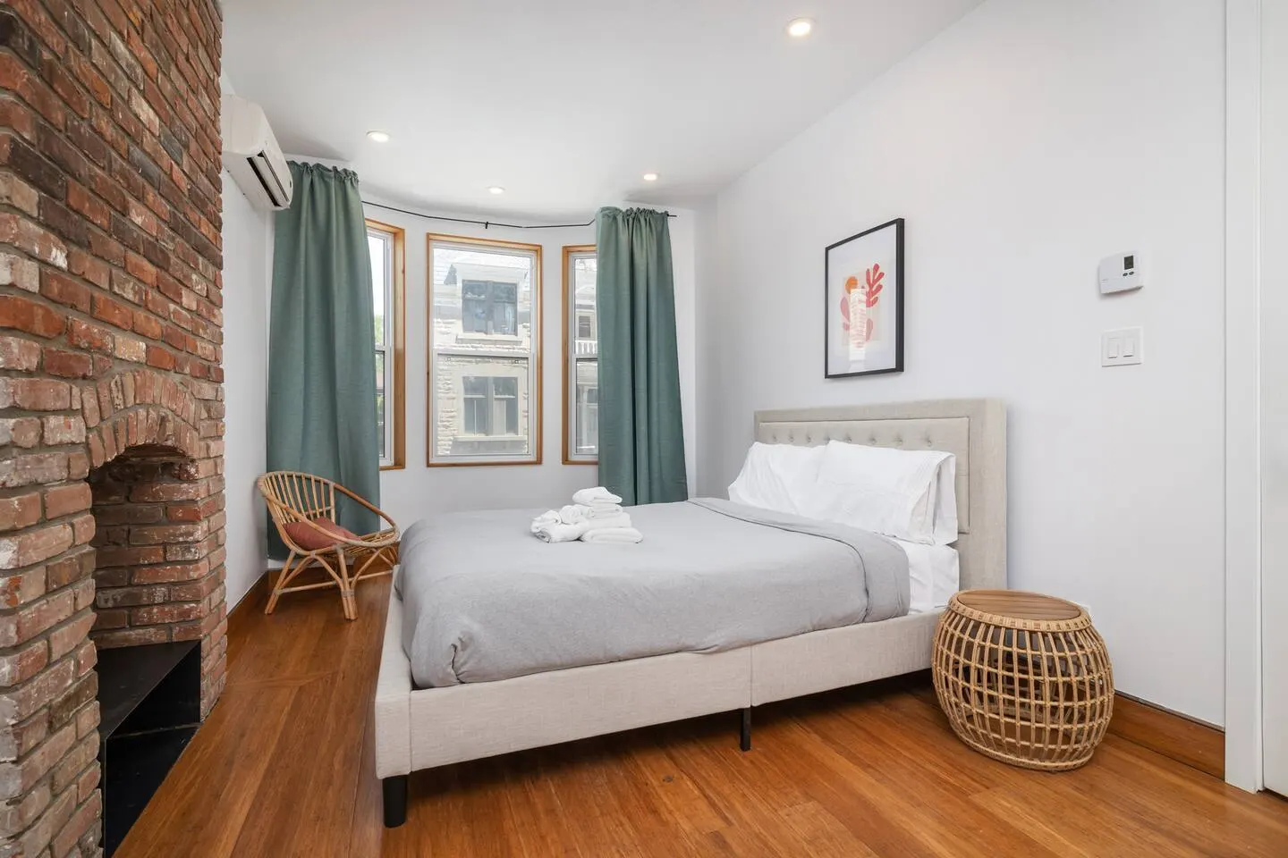 FurnishedMTL - Modern 2BR Flat Le Plateau / Mcgill 3
