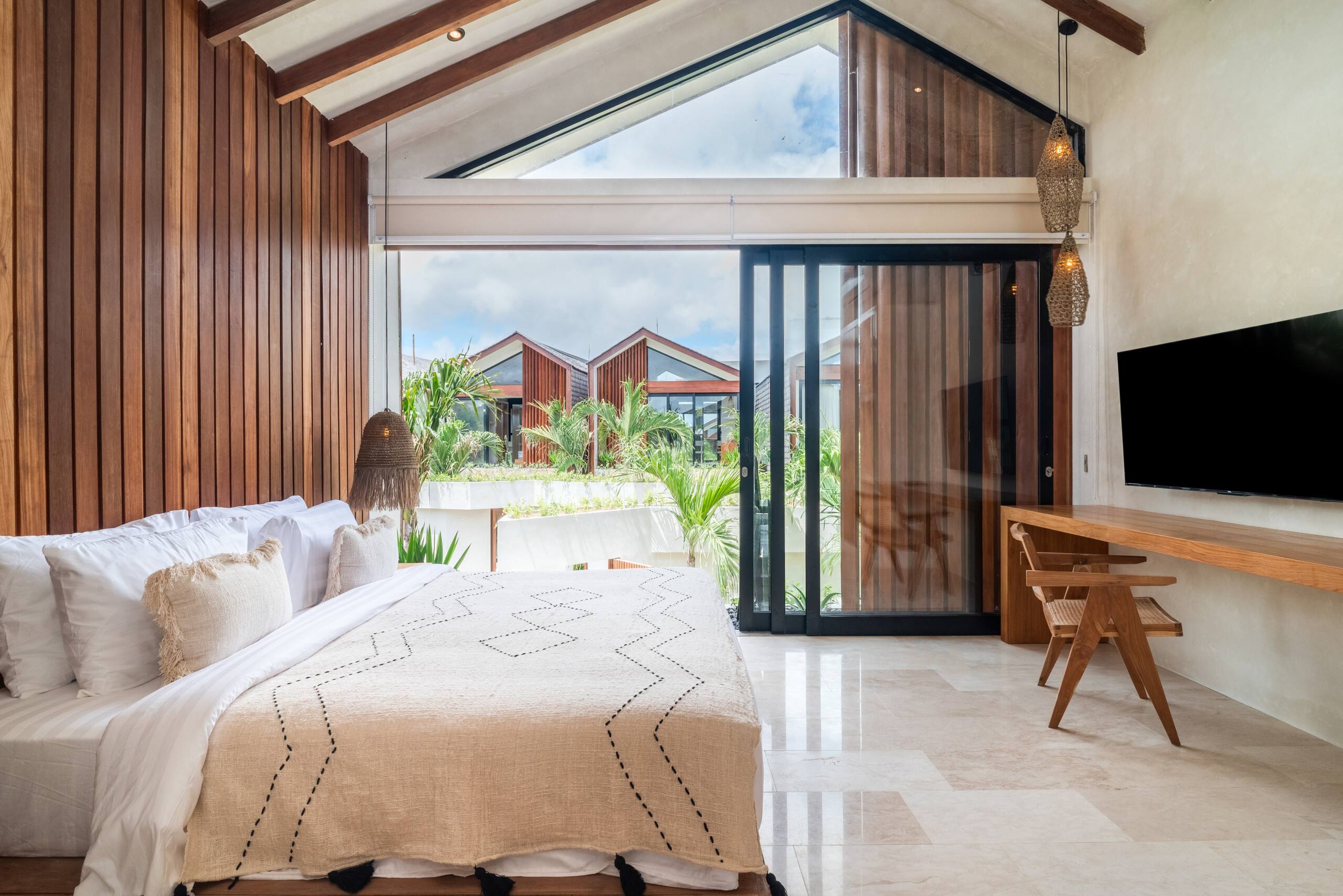 Ventara – Romantic Tropical Escape Near the Beach 21