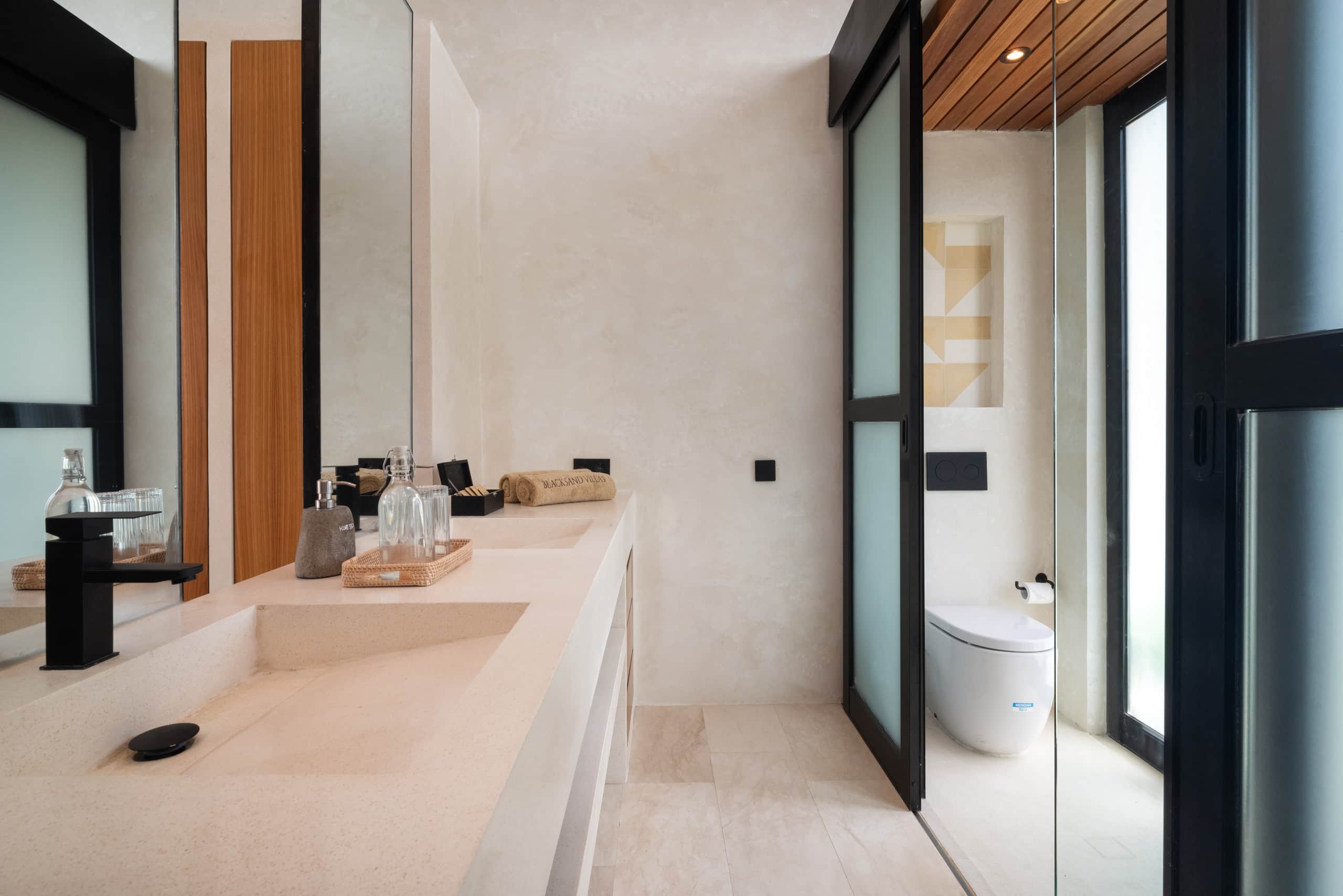 Ventara – Romantic Tropical Escape Near the Beach 26