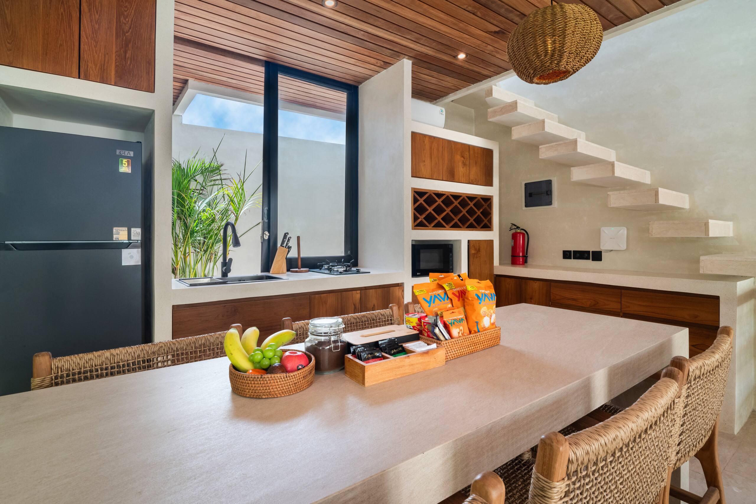 Ventara – Romantic Tropical Escape Near the Beach 19