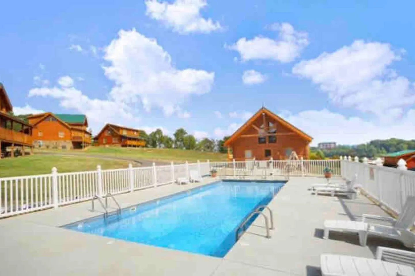 Papa Wolf's Cabin - POOL Community — photo 2