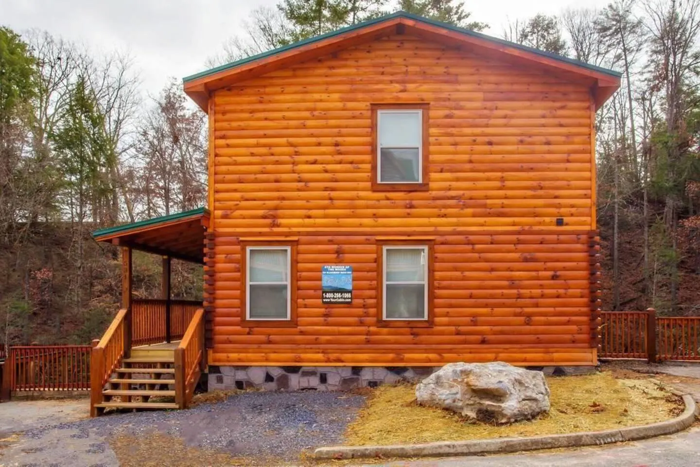Papa Wolf's Cabin - POOL Community 18