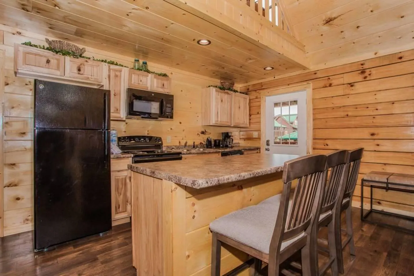 Papa Wolf's Cabin - POOL Community 7