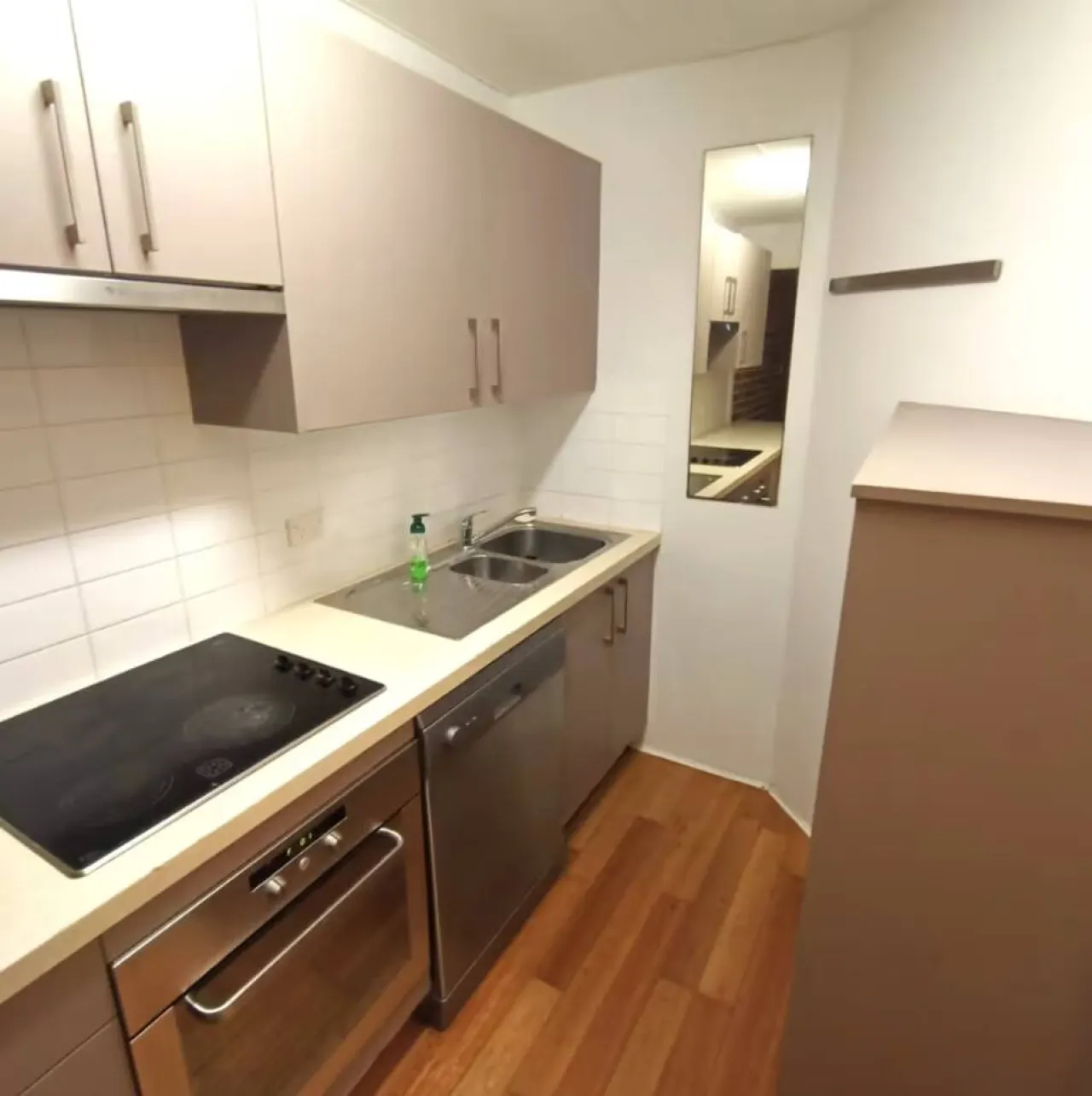 Glebe Attic Room with Shared Spaces - A1.H1 — foto 3
