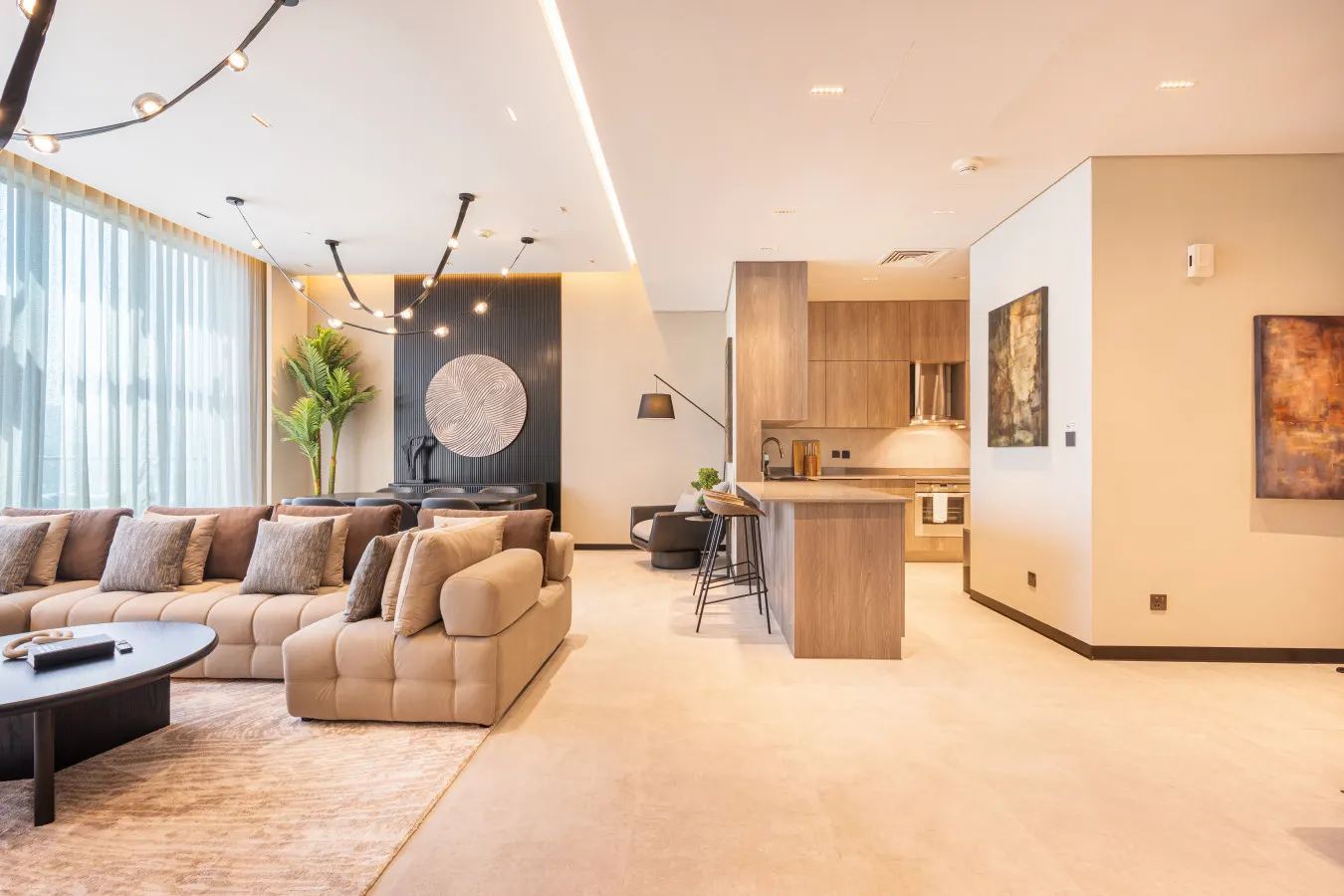Exclusive Palm Home Next to Mall w/ Private Beach 9