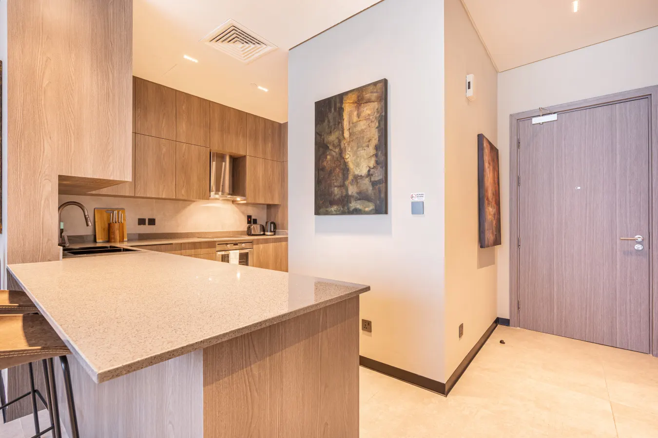 Exclusive Palm Home Next to Mall w/ Private Beach 14