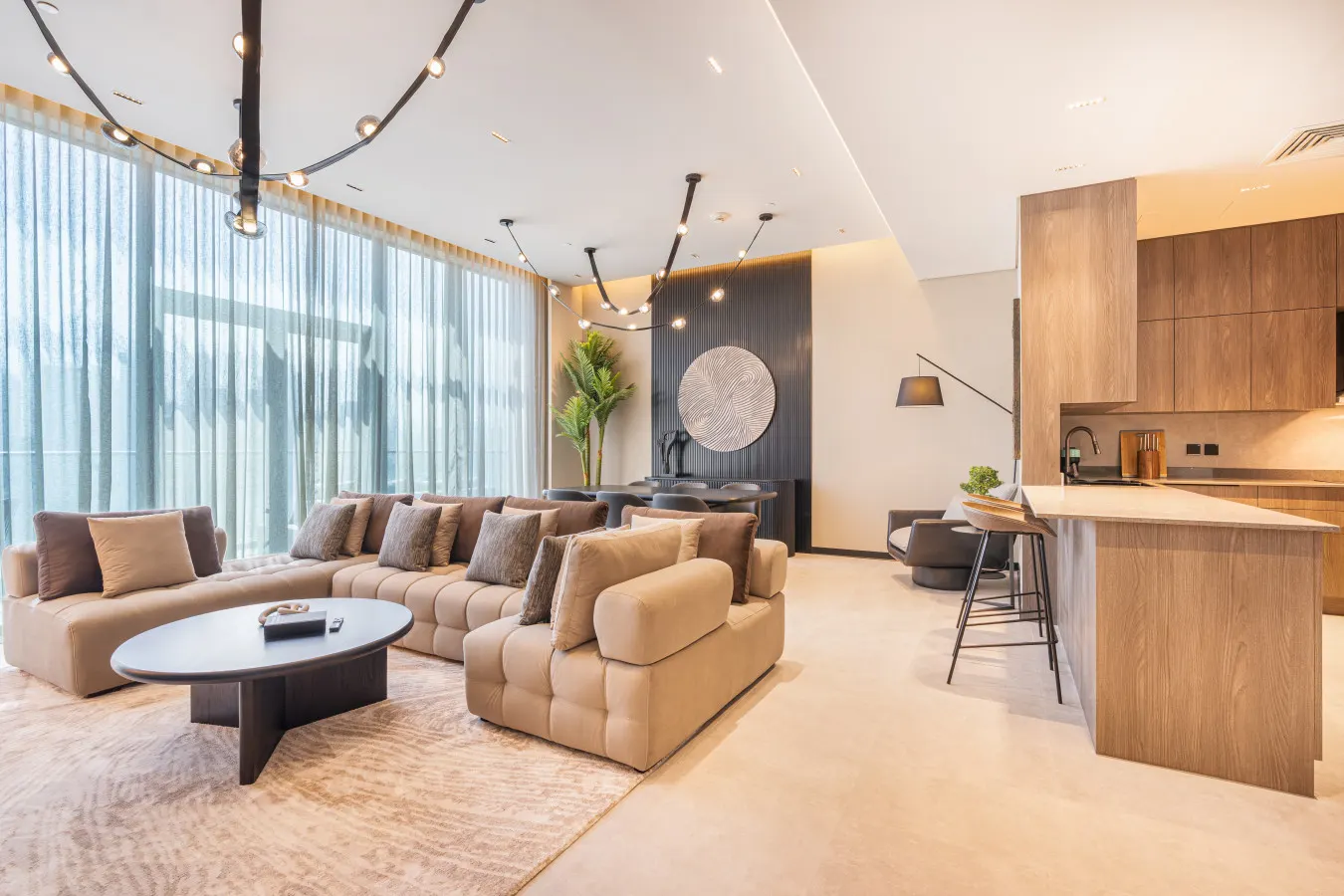 Exclusive Palm Home Next to Mall w/ Private Beach 8