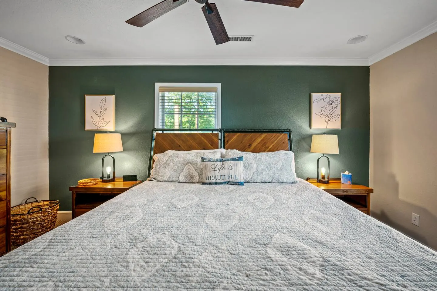 Pigeon Forge Hot Tub Cabin 3BR/3BA, Every Bedroom Has Its Own Bath Game Room 11