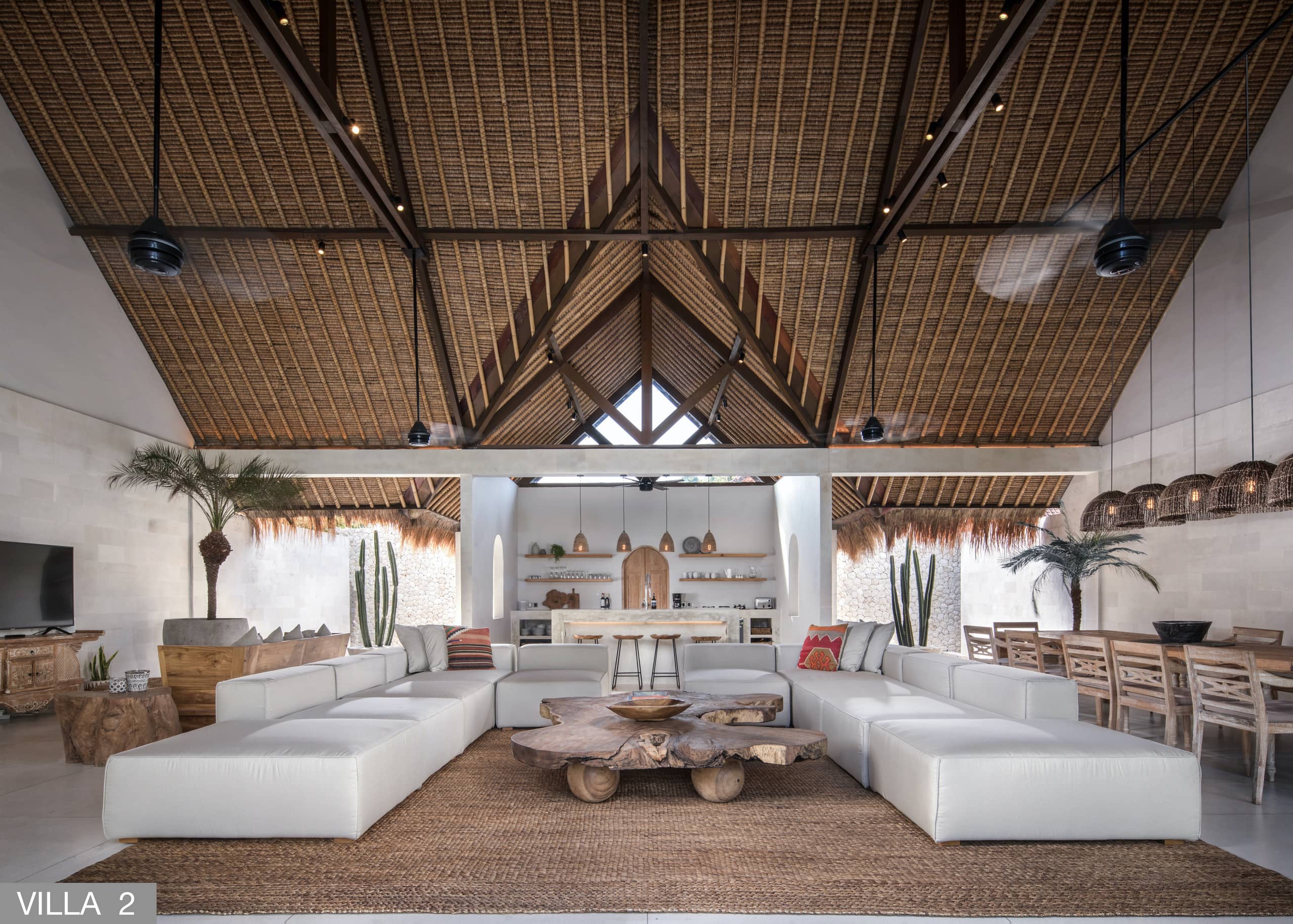 Designer Lux 7 Bed Villa near Beach & KuDeTa
