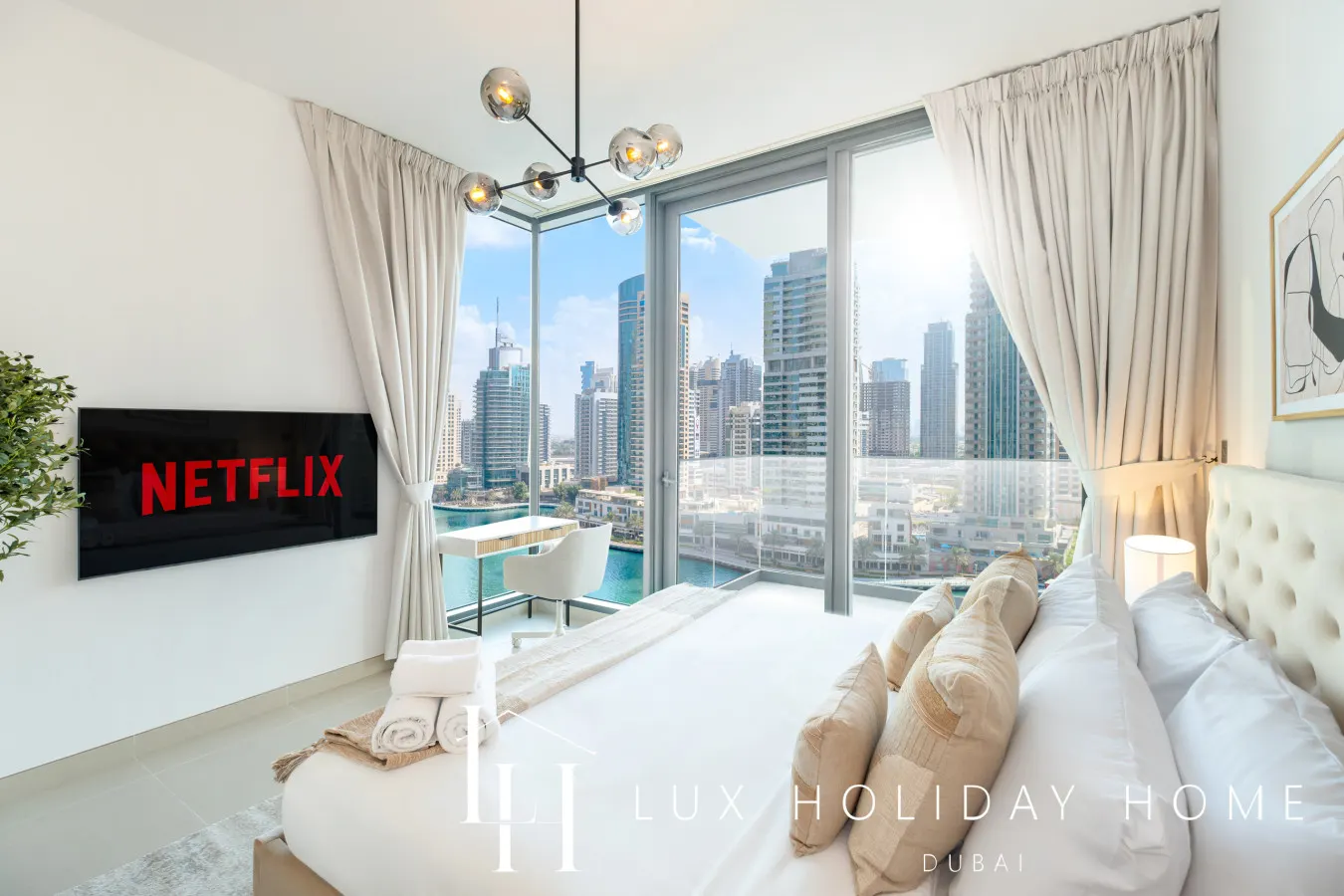 LUX LIV Contemporary Full Marina View Suite 12