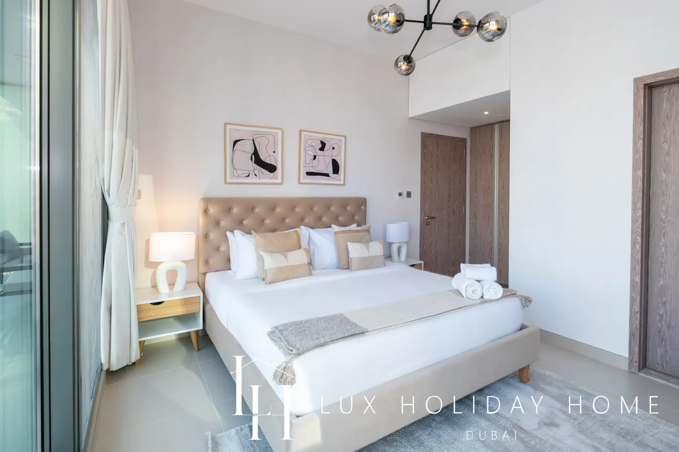 LUX LIV Contemporary Full Marina View Suite 13