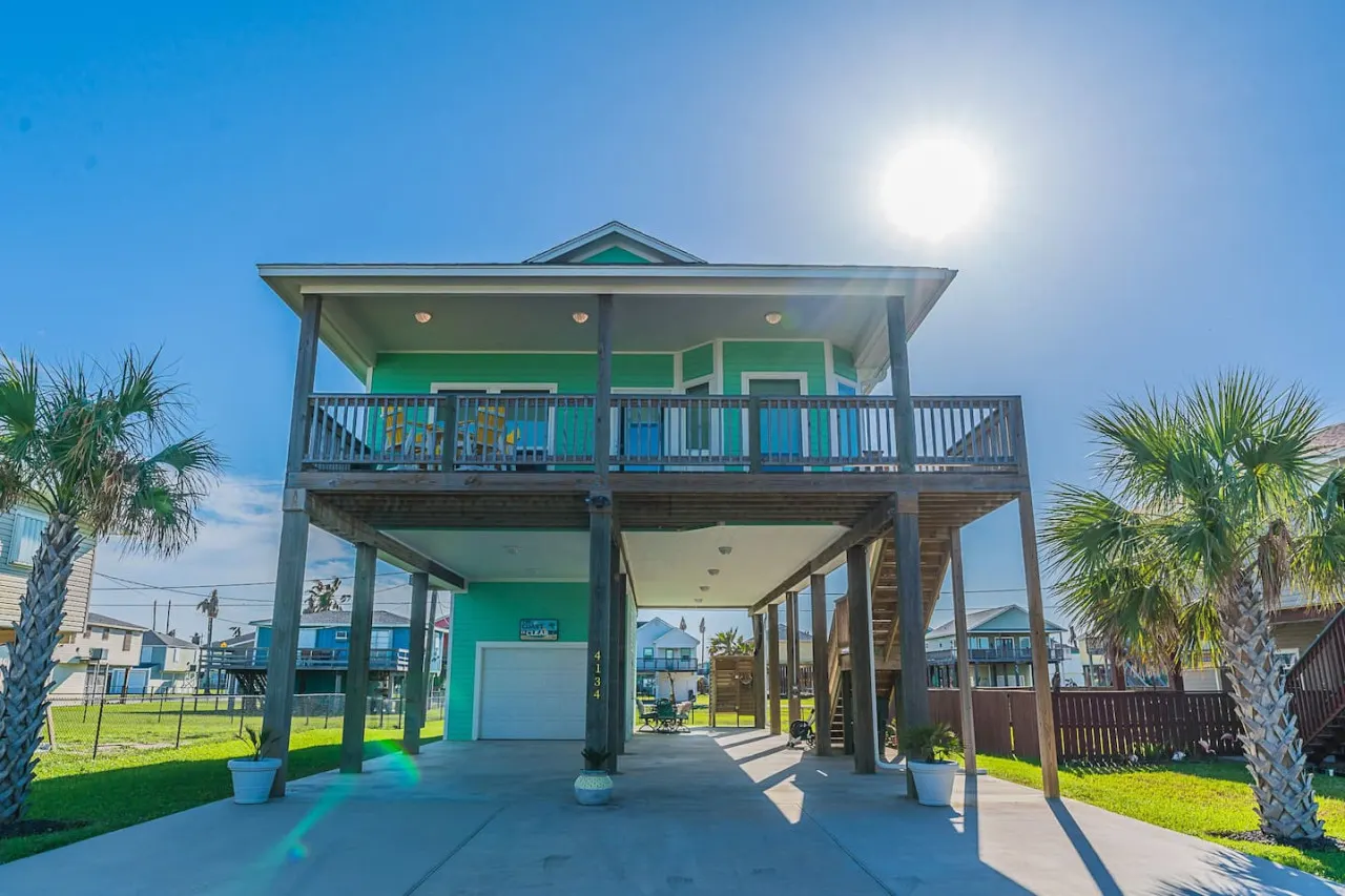 The Coast is Clear! Great Home By Beach & Bay 1