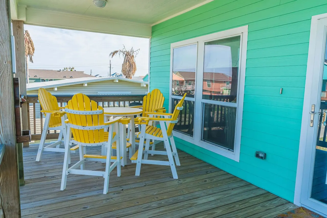 The Coast is Clear! Great Home By Beach & Bay 2