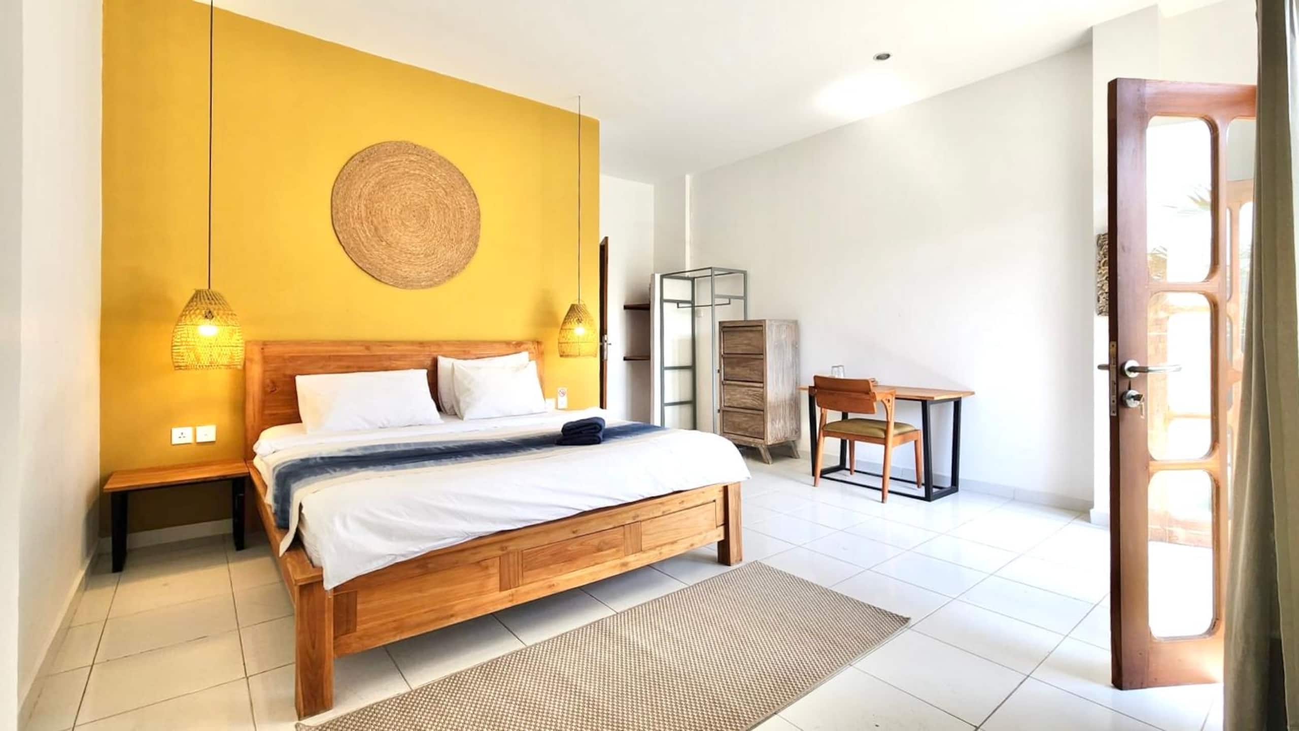 Suite 5-1 BR w' Balcony in Canggu — photo 4