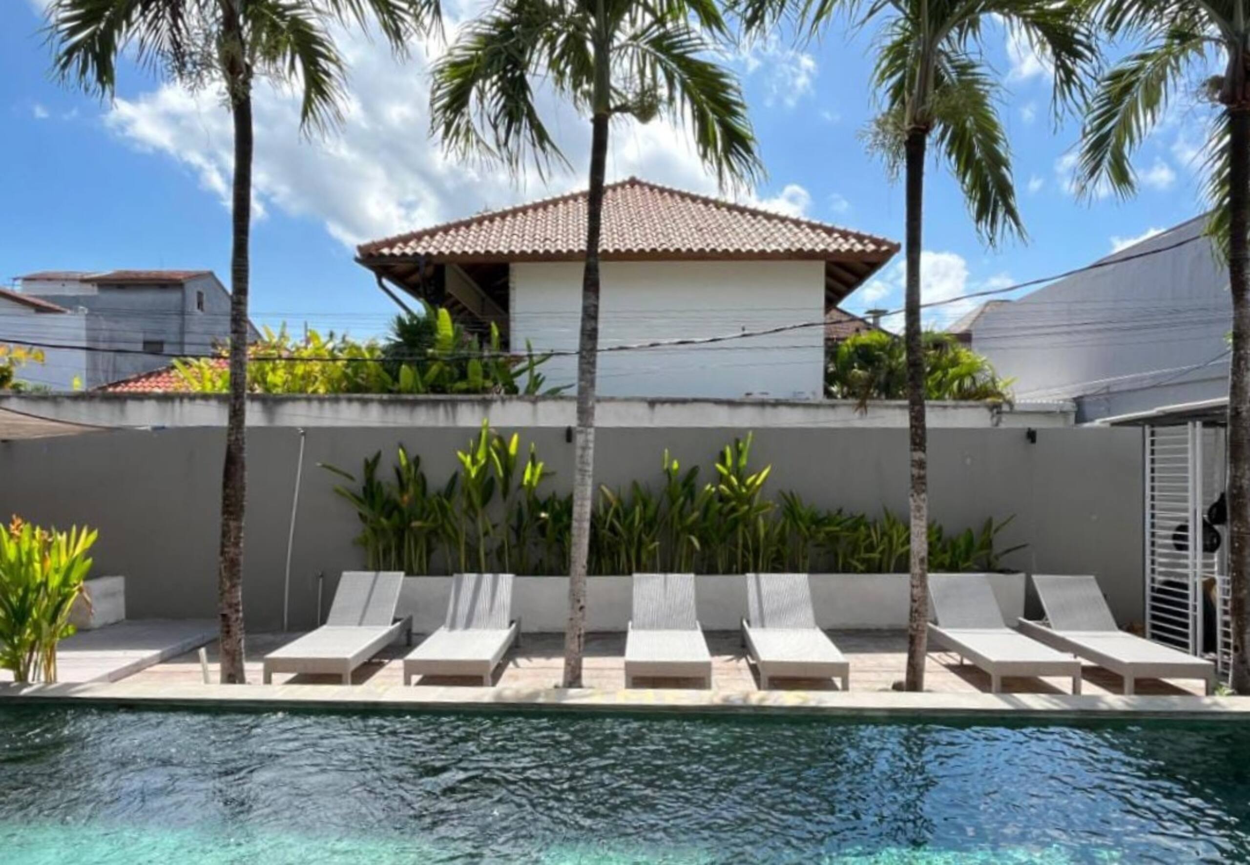 Suite 5-1 BR w' Balcony in Canggu — photo 5