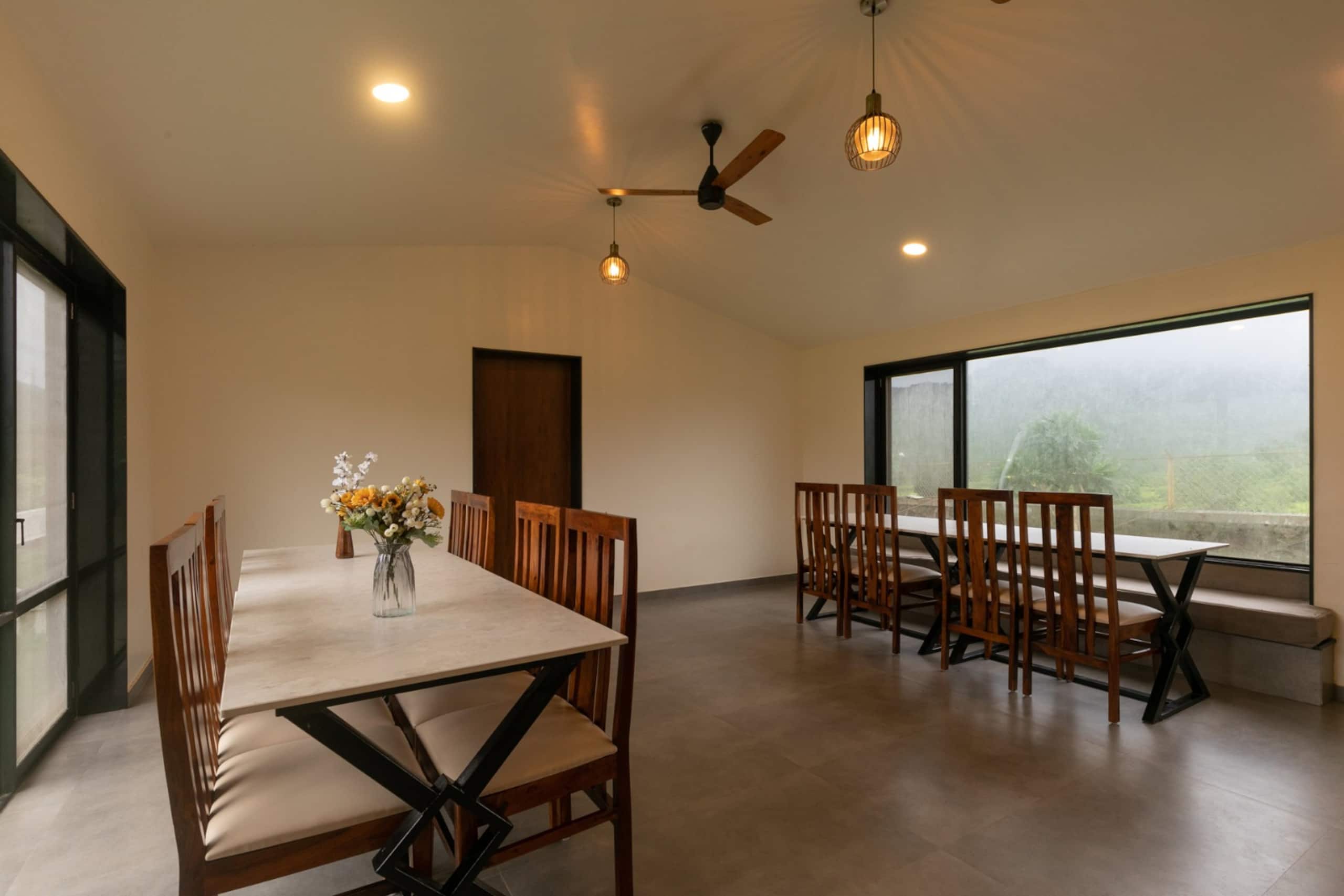 Luxury Evara Villa Pool +Jacuzzi+Lake touch Pawna 10