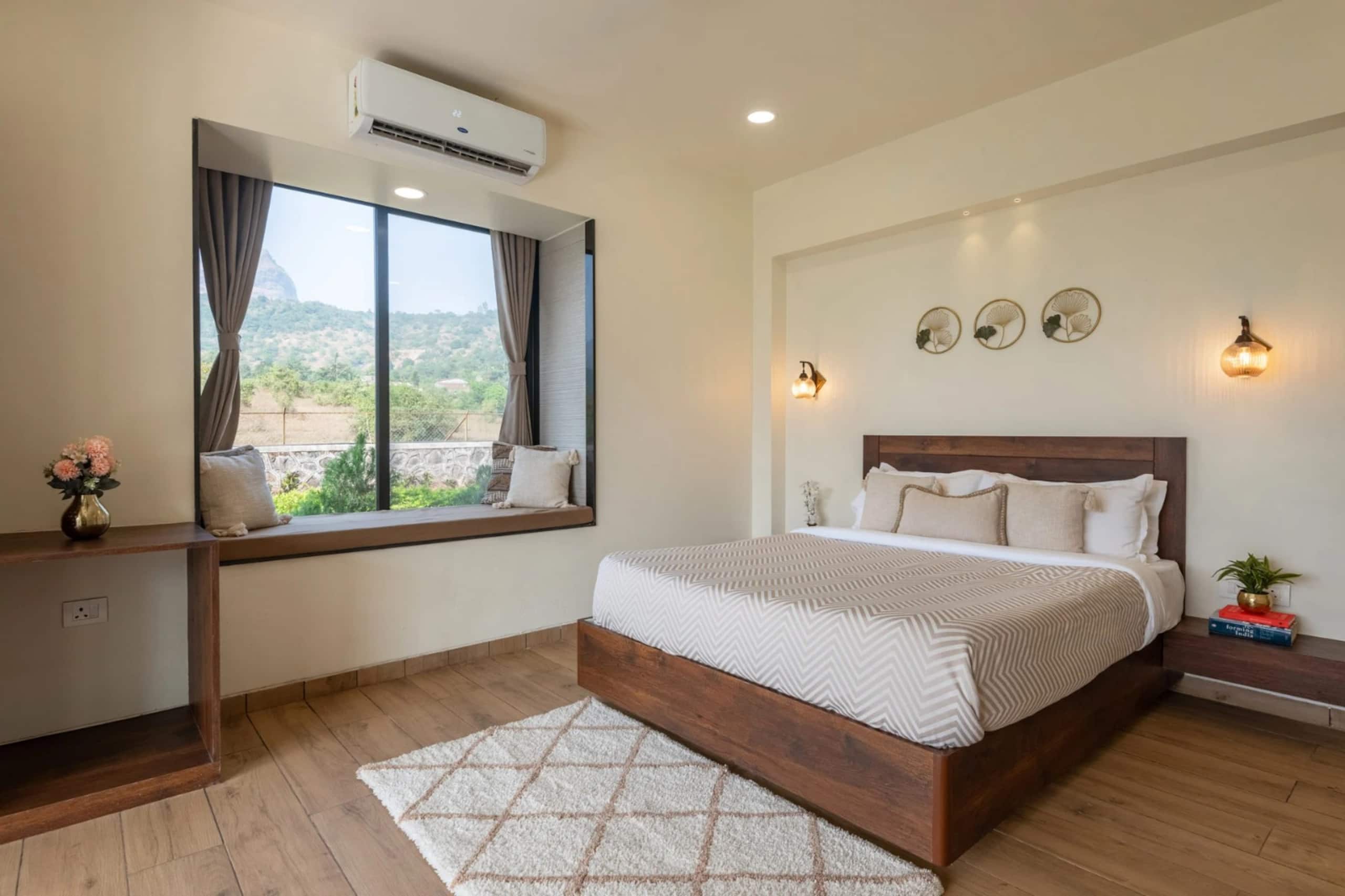 Luxury Evara Villa Pool +Jacuzzi+Lake touch Pawna 21