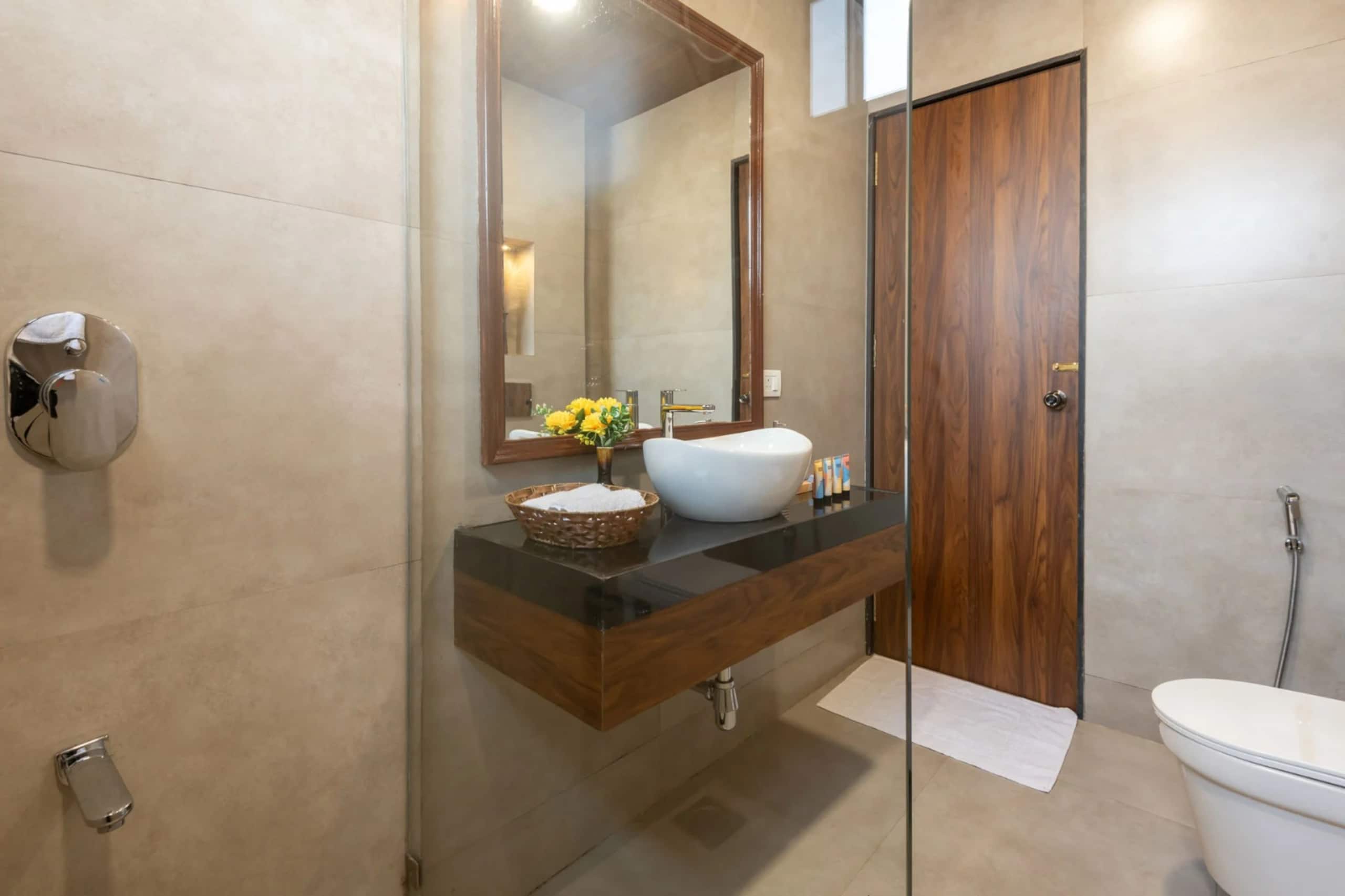 Luxury Evara Villa Pool +Jacuzzi+Lake touch Pawna 30