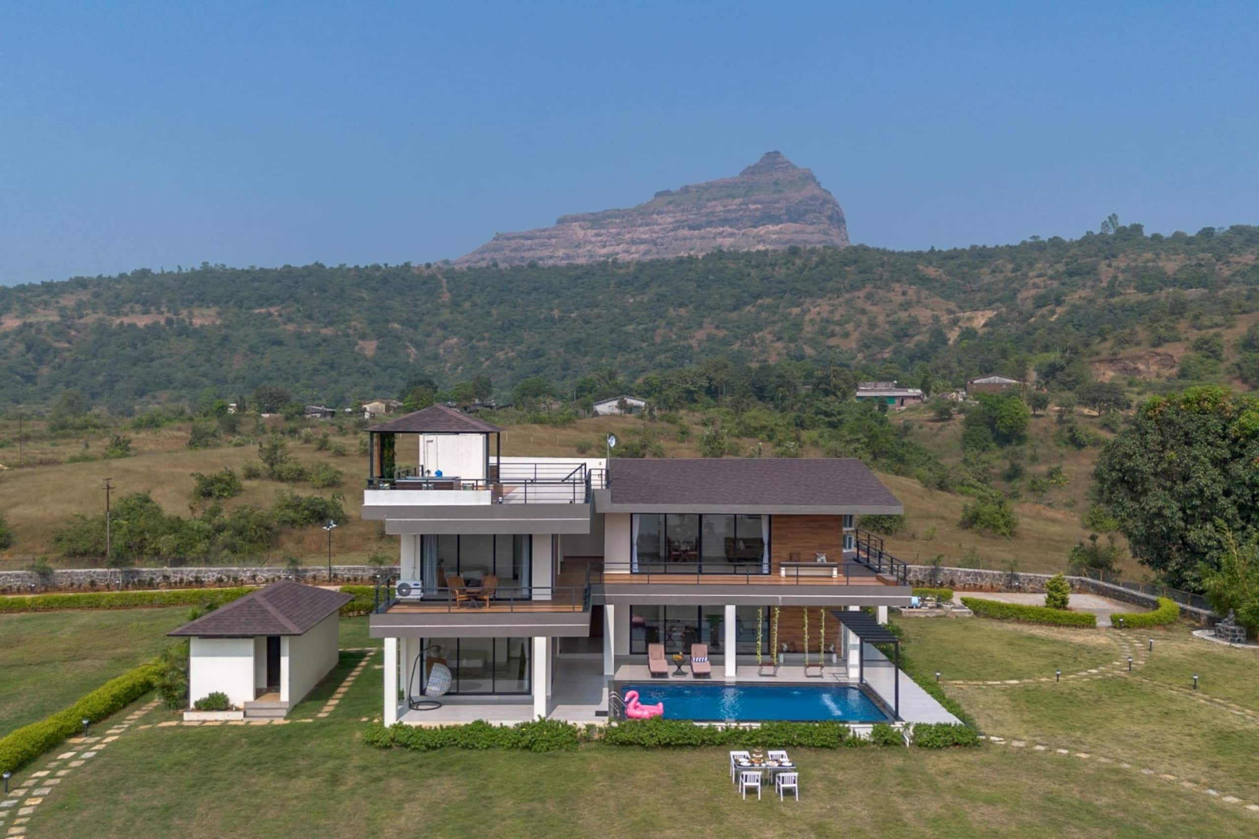 Luxury Evara Villa Pool +Jacuzzi+Lake touch Pawna 2