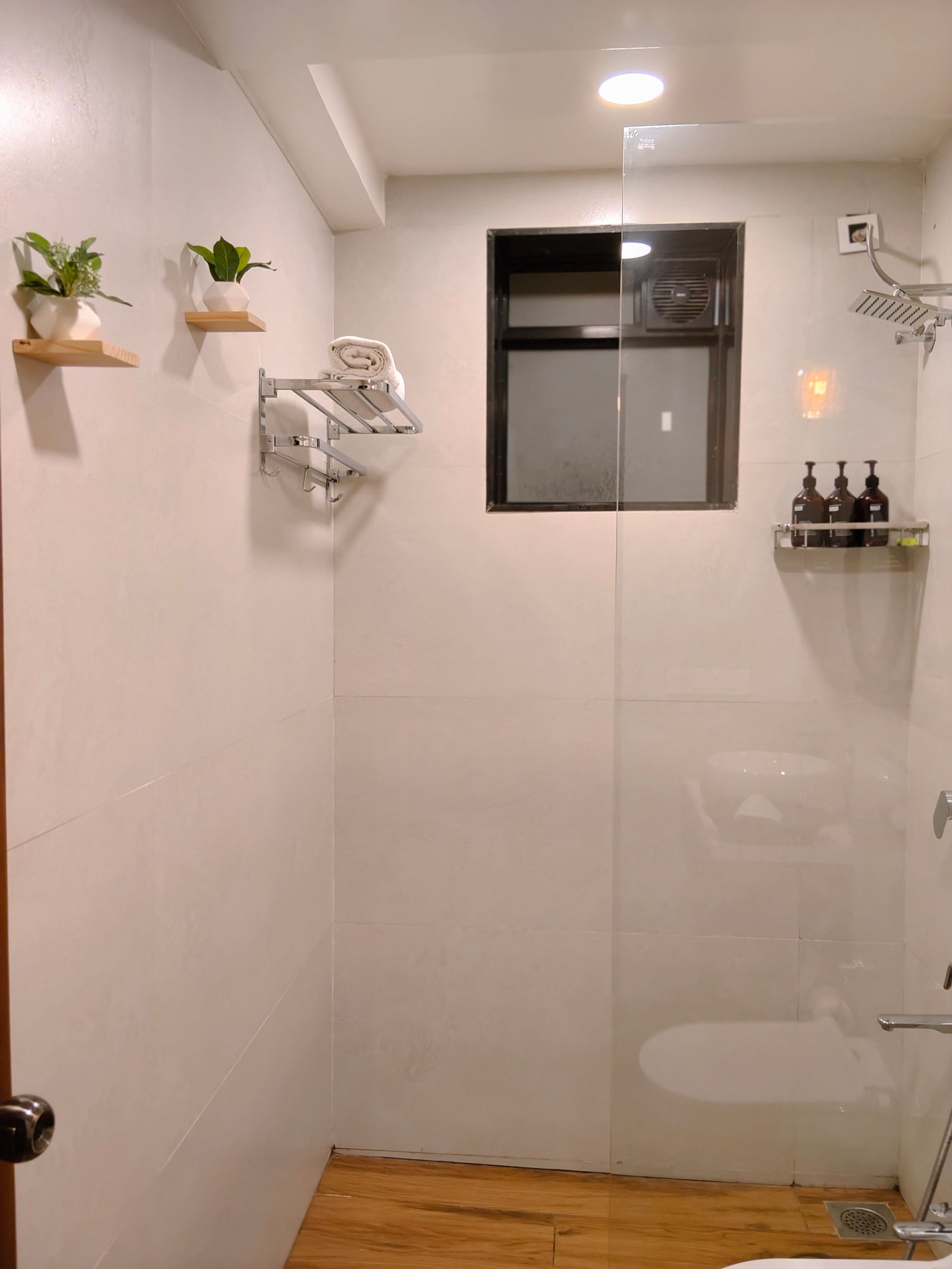 Luxury Evara Villa Pool +Jacuzzi+Lake touch Pawna 27