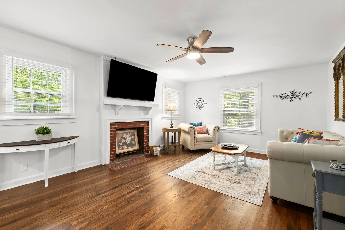Kennesaw 2BR Cottage Walk Downtown, Dog Friendly 7