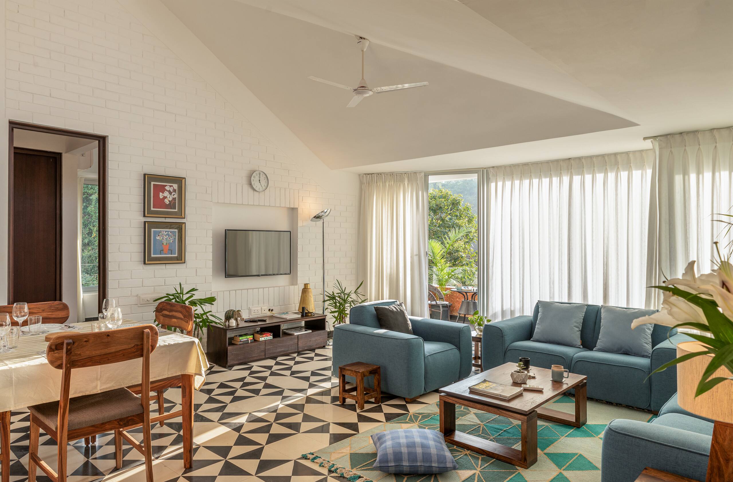 ElArbol |Aesthetic Apt |Pvt Balcony | Wifi | Ac