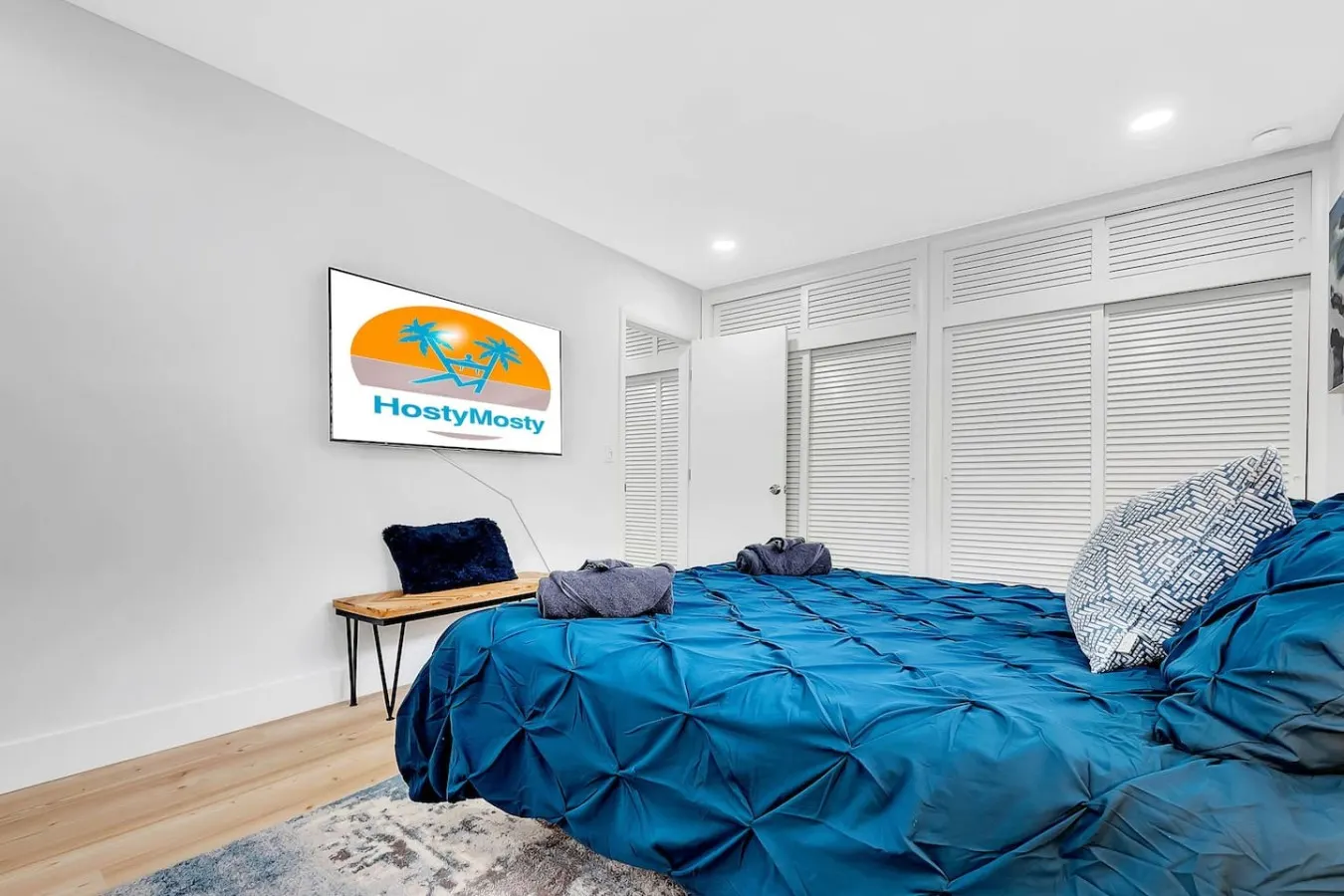 Private Hollywood Oasis, Heated, Pool Spa and BBQ 20