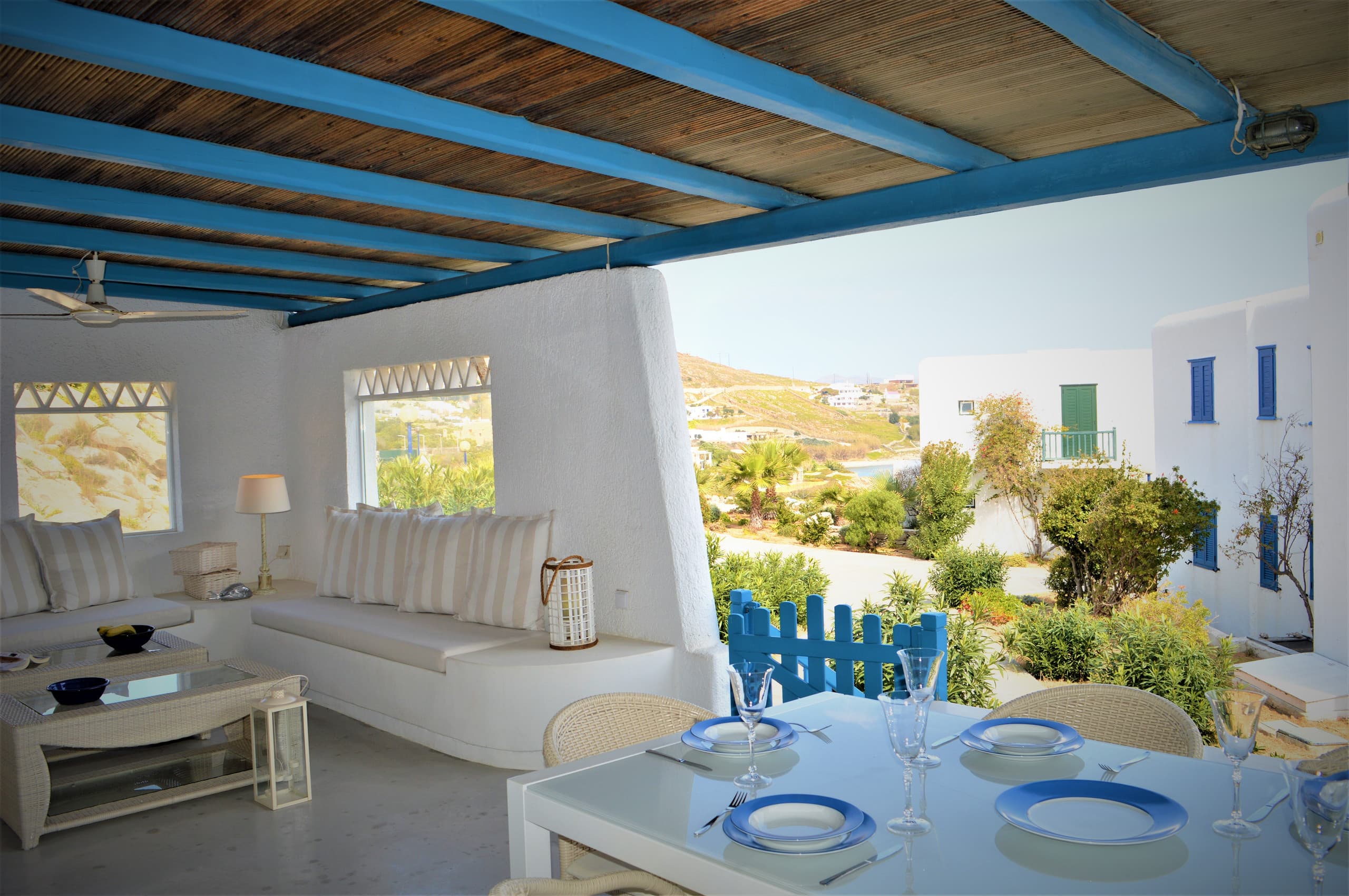 Seas the Day\n2 bedroom cycladic house