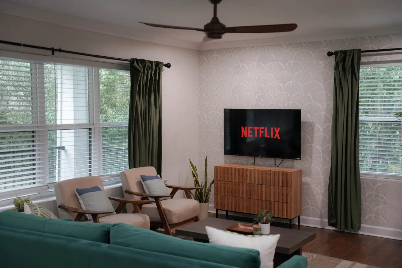 Luxury Savannah Retreat (Heated Pool+Pet Friendly) 11