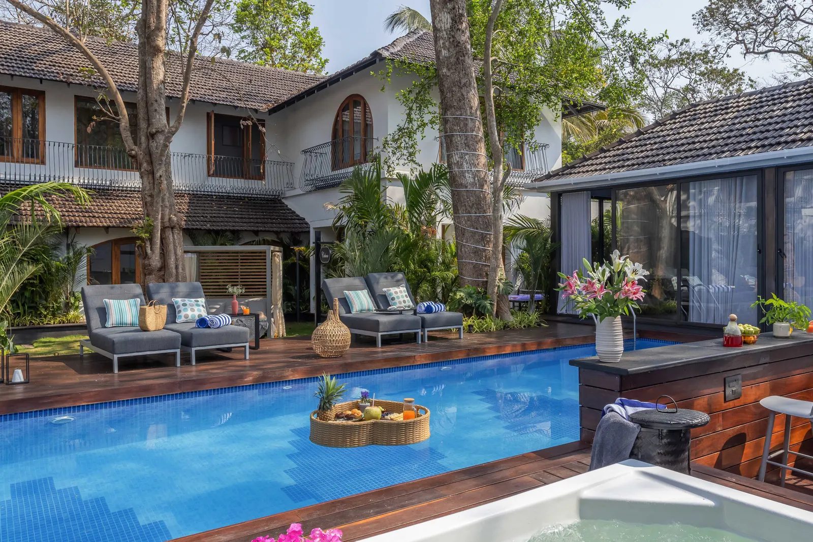 Ikigai Aqua 5BHK Private Pool Villa On the Beach! 1