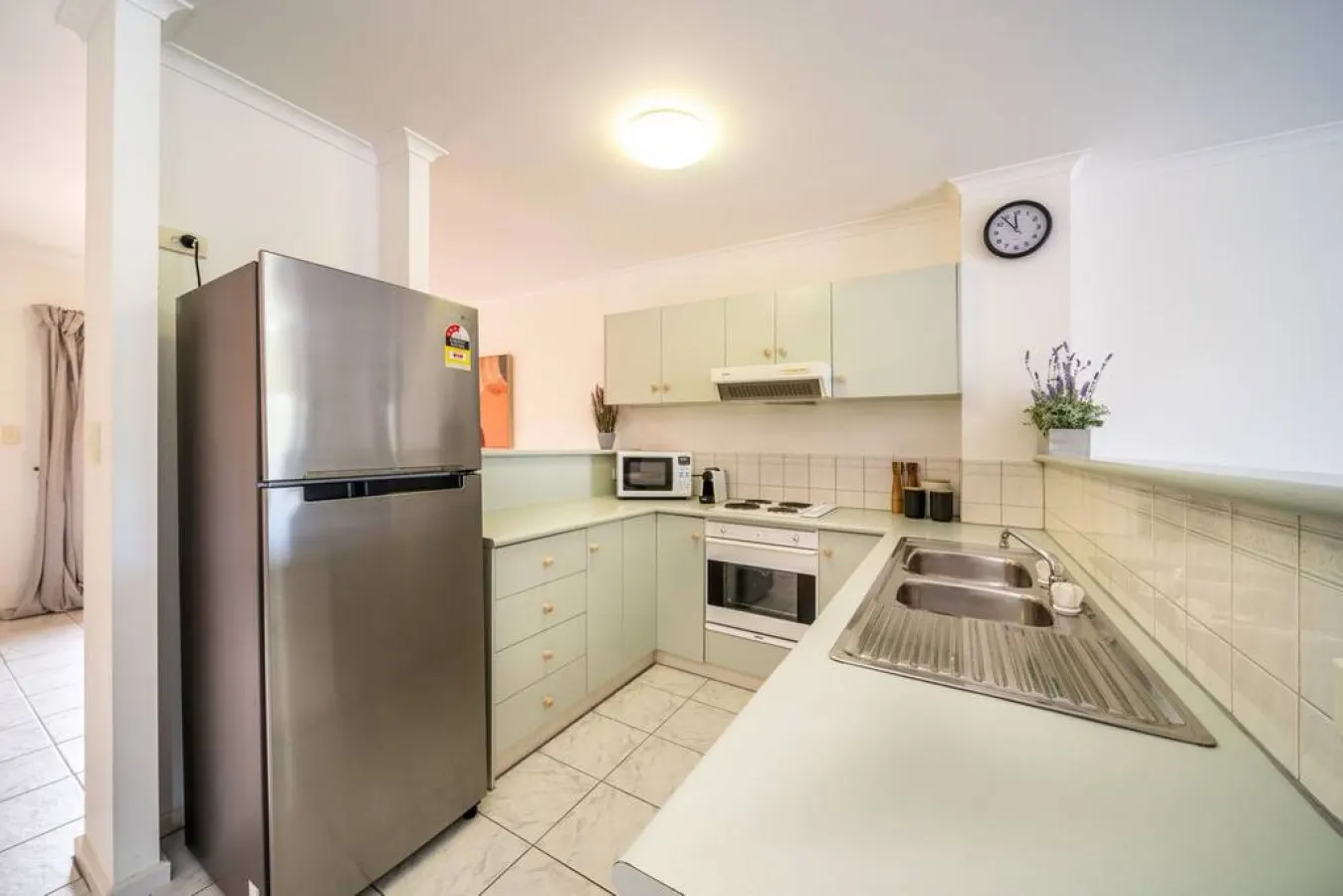 Sage on Bewes—Relaxed CBD Base with Tennis Court 11