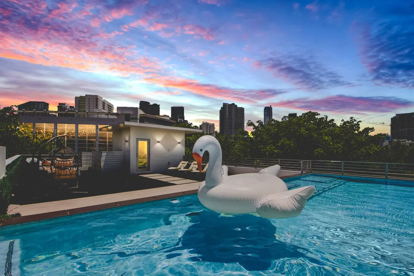 Lux Twin Villas in Brickell, Rooftop Pool, Views 3