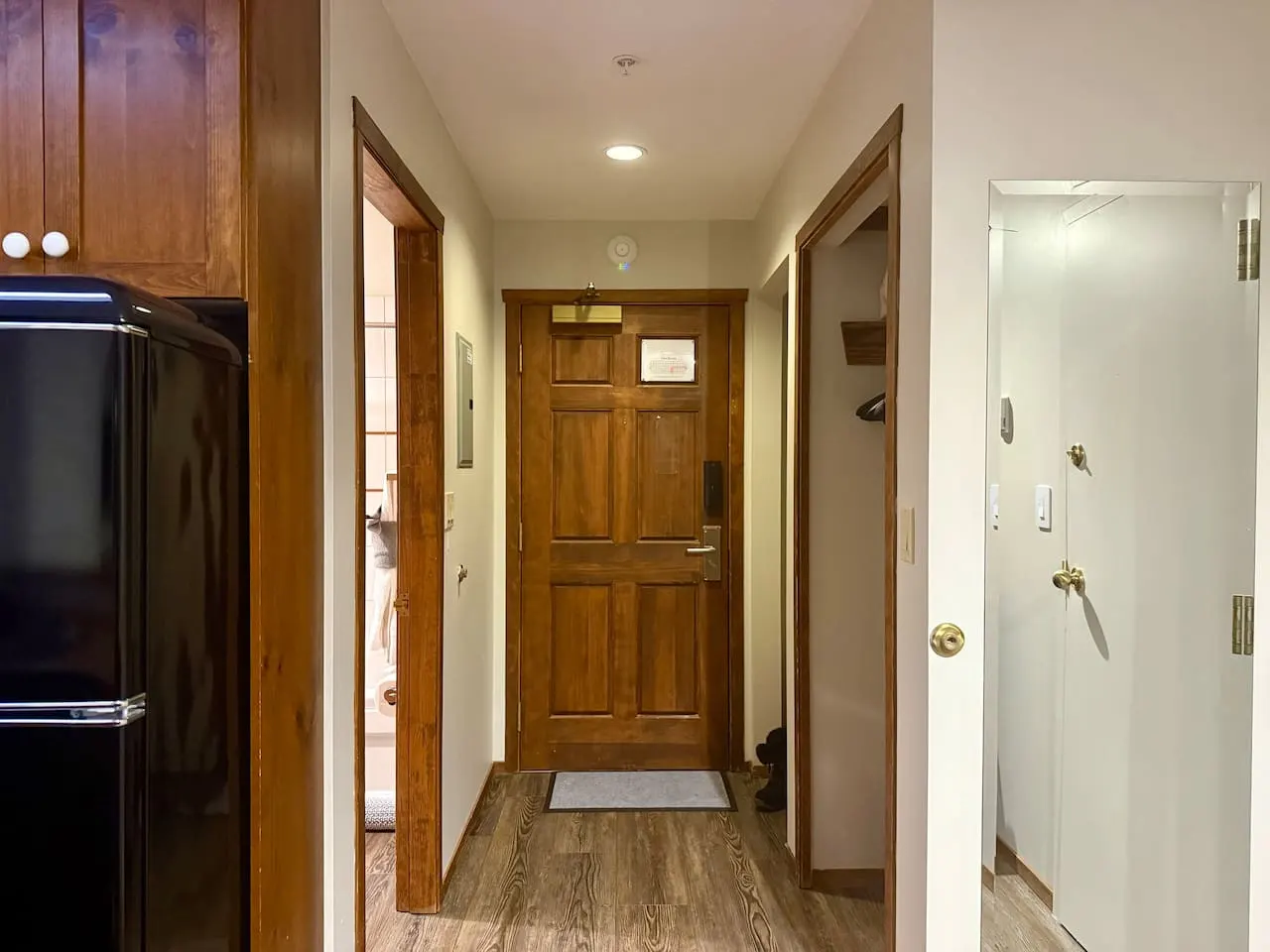 Apex Mountain ~ Crazy Colt ~ Cozy Studio w Kitchen — photo 2
