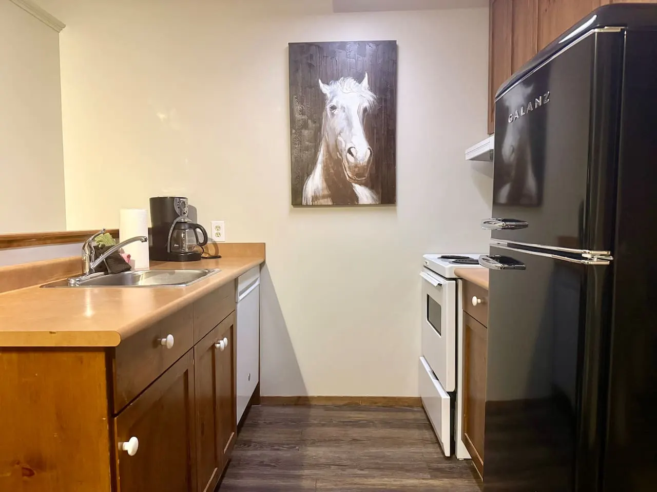 Apex Mountain ~ Crazy Colt ~ Cozy Studio w Kitchen 11