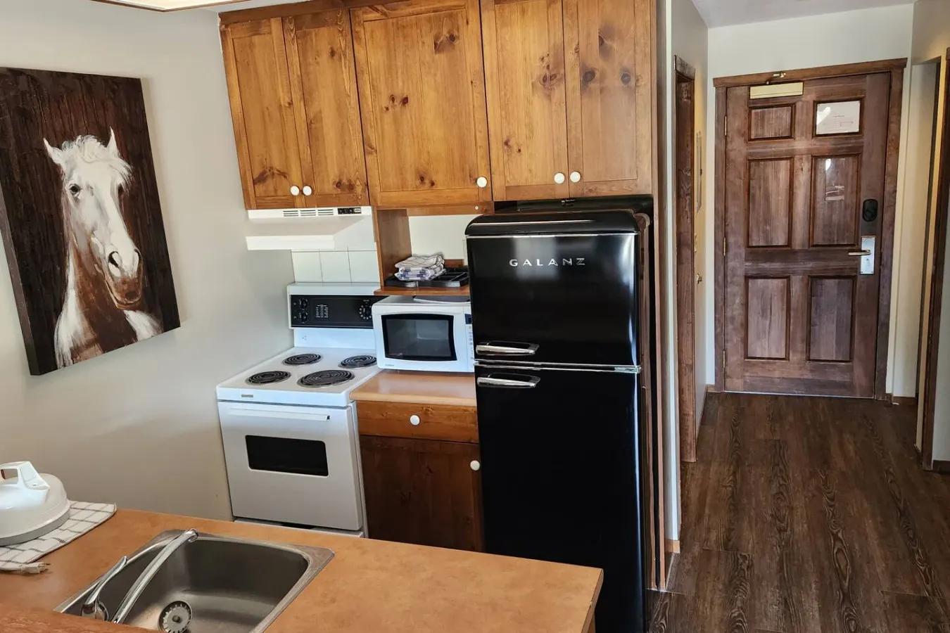 Apex Mountain ~ Crazy Colt ~ Cozy Studio w Kitchen 15