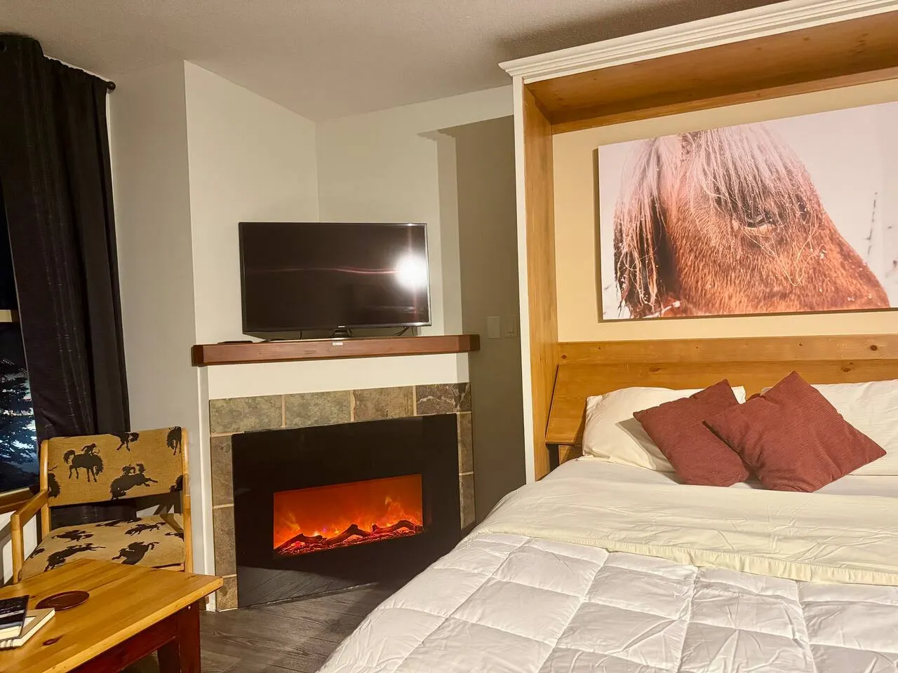 Apex Mountain ~ Crazy Colt ~ Cozy Studio w Kitchen 6